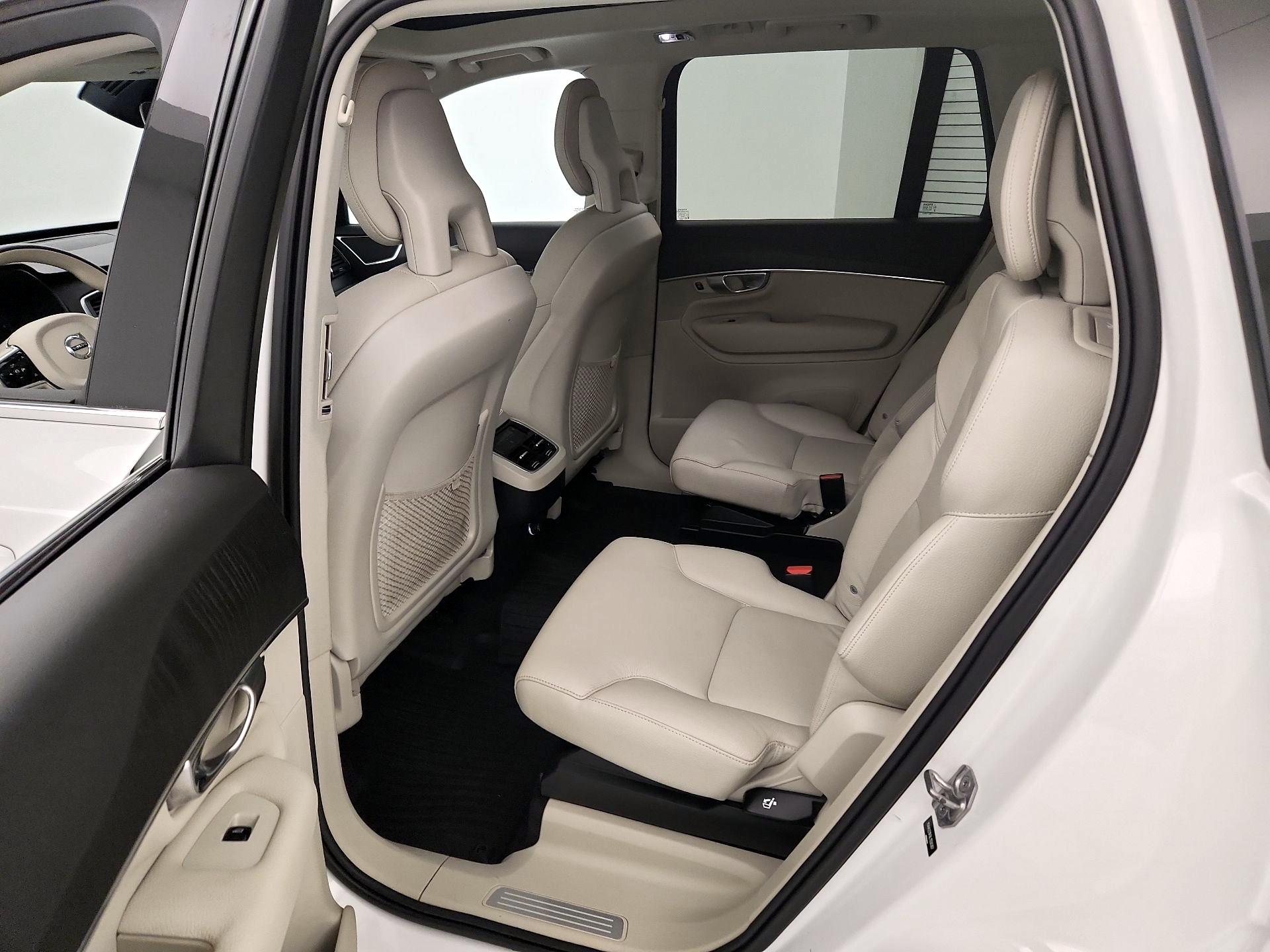 Thumbnail: 2020 Volvo XC90 - 20