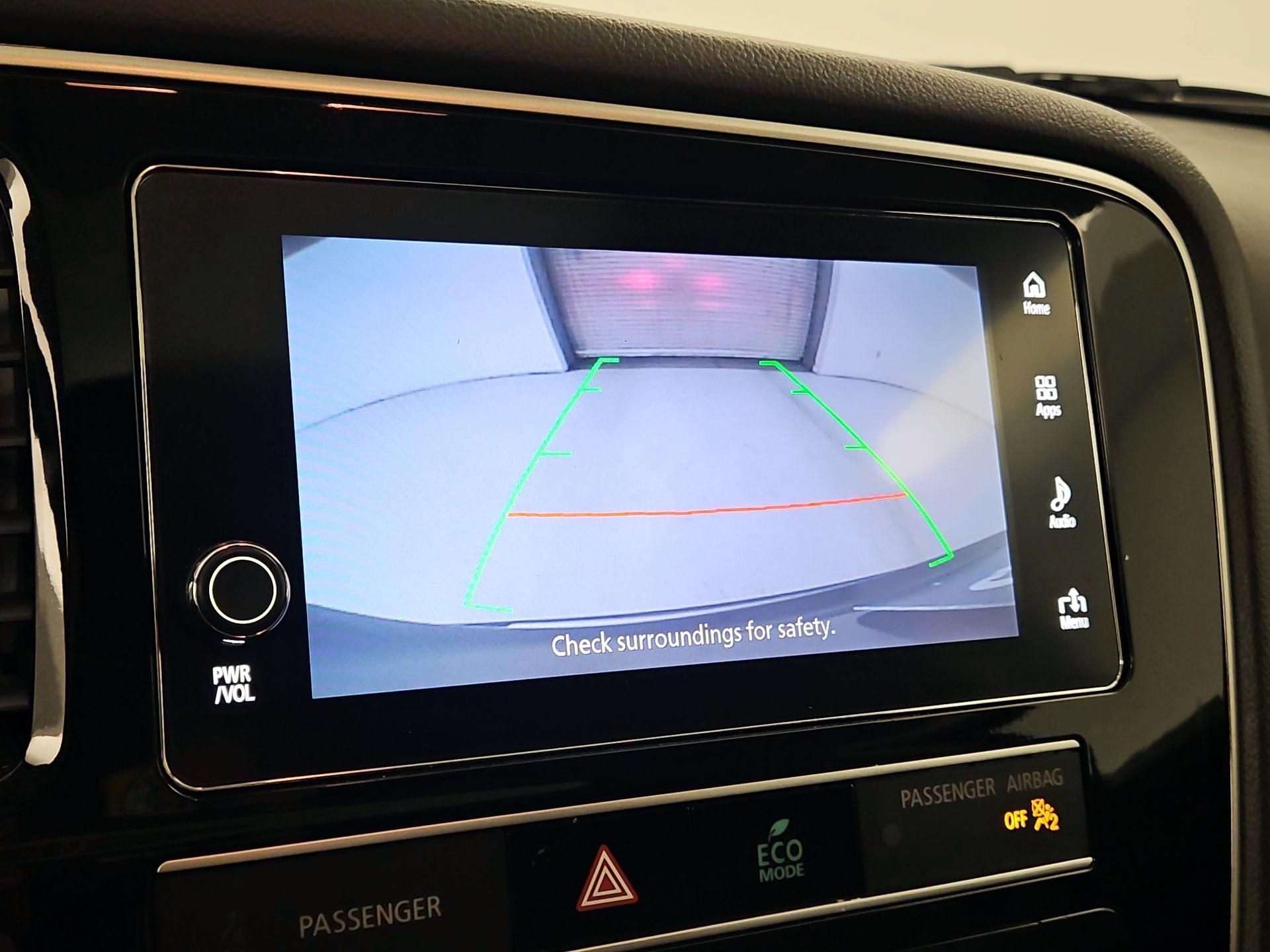 Thumbnail: 2019 Mitsubishi Outlander - 11