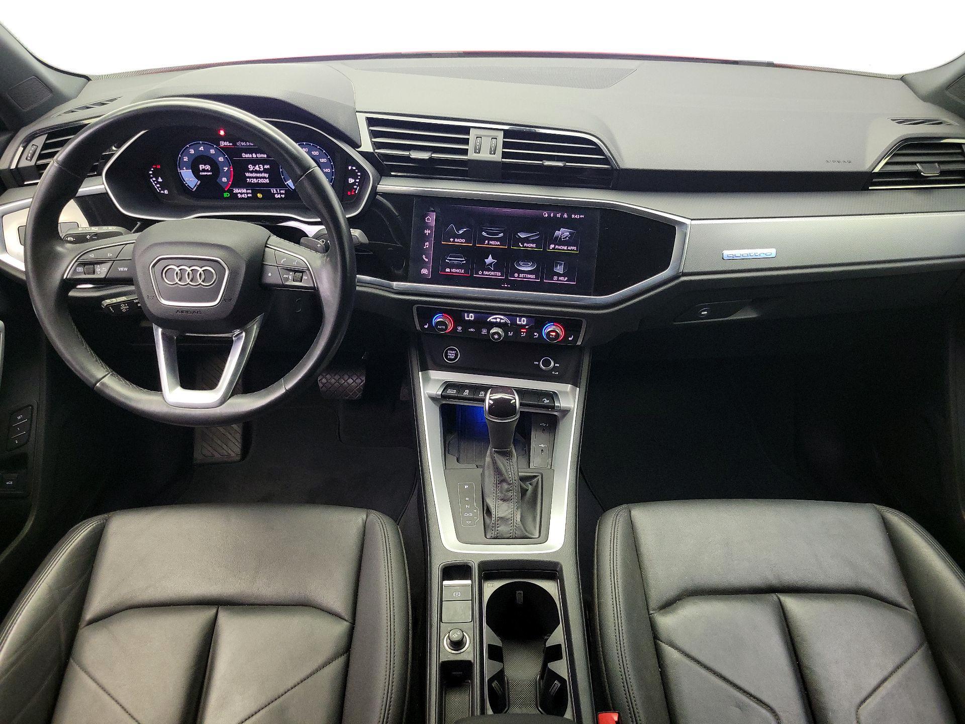 Thumbnail: 2023 Audi Q3 - 9