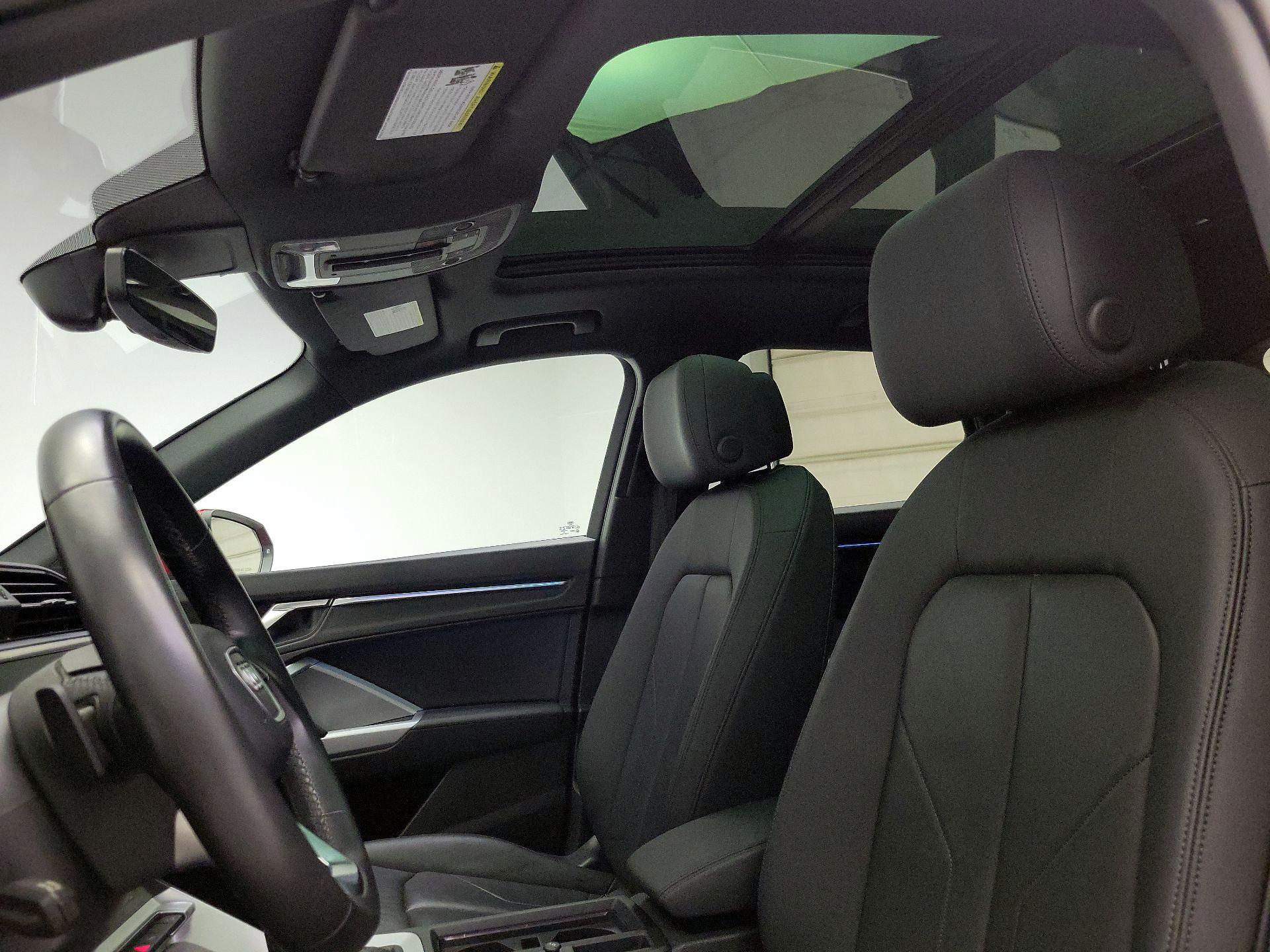 Thumbnail: 2023 Audi Q3 - 19