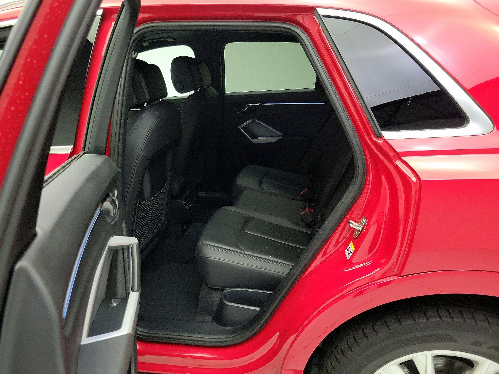 Thumbnail: 2023 Audi Q3 - 20