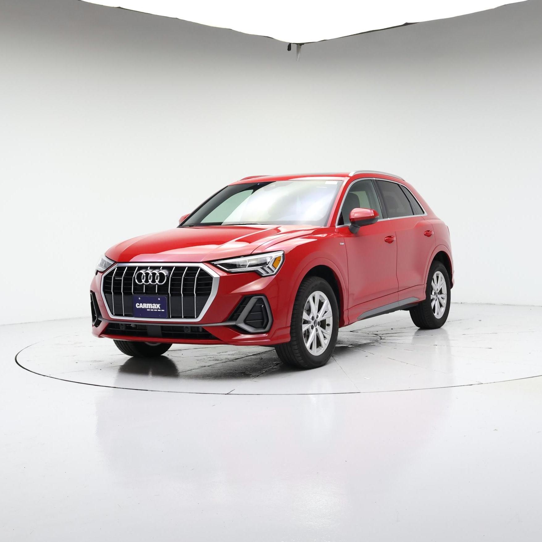 Thumbnail: 2023 Audi Q3 - 4