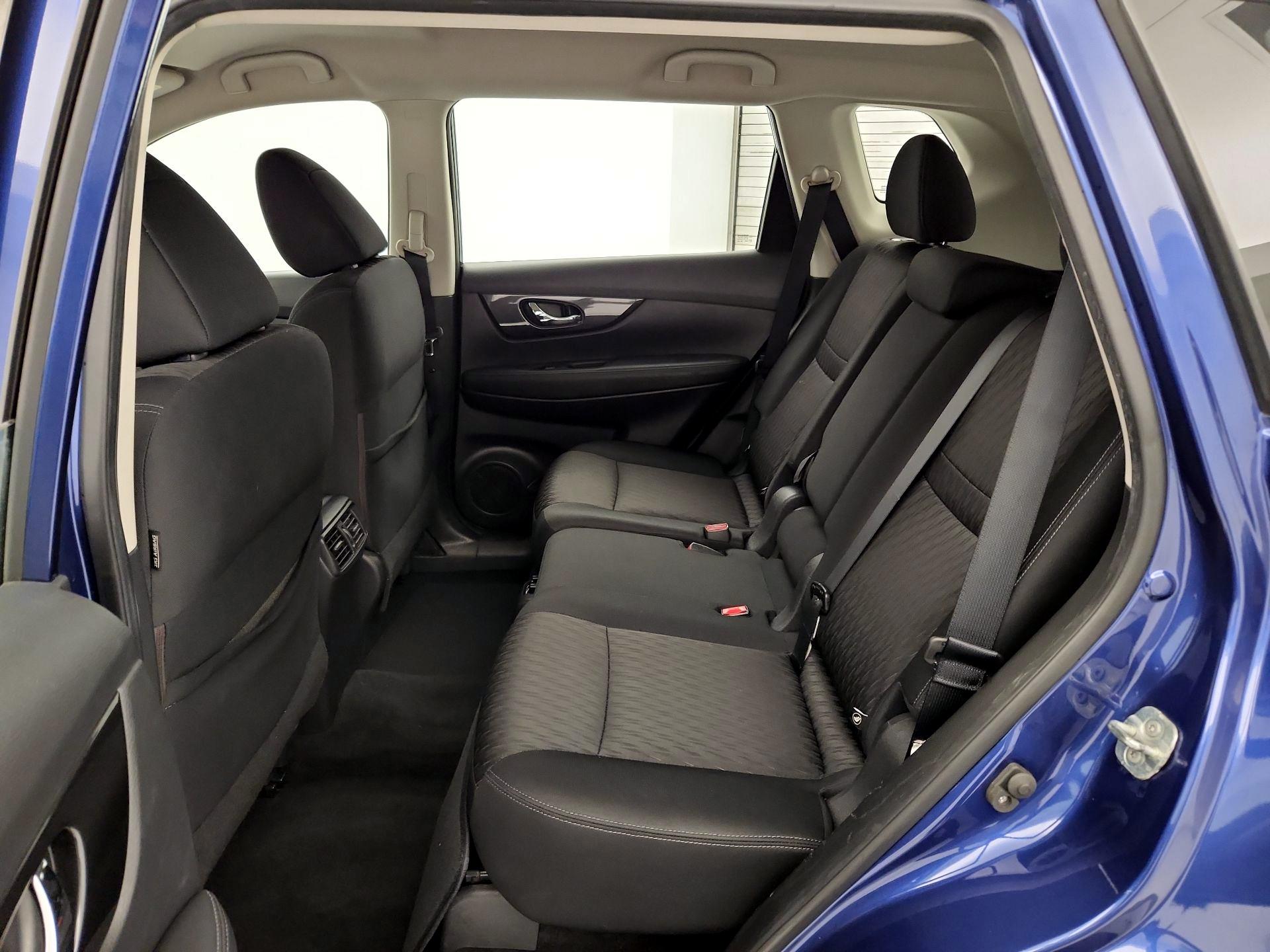 Thumbnail: 2018 Nissan Rogue - 19