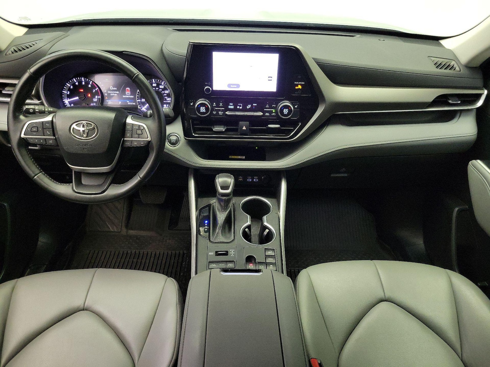 2023 Toyota Highlander XLE - Photo 10