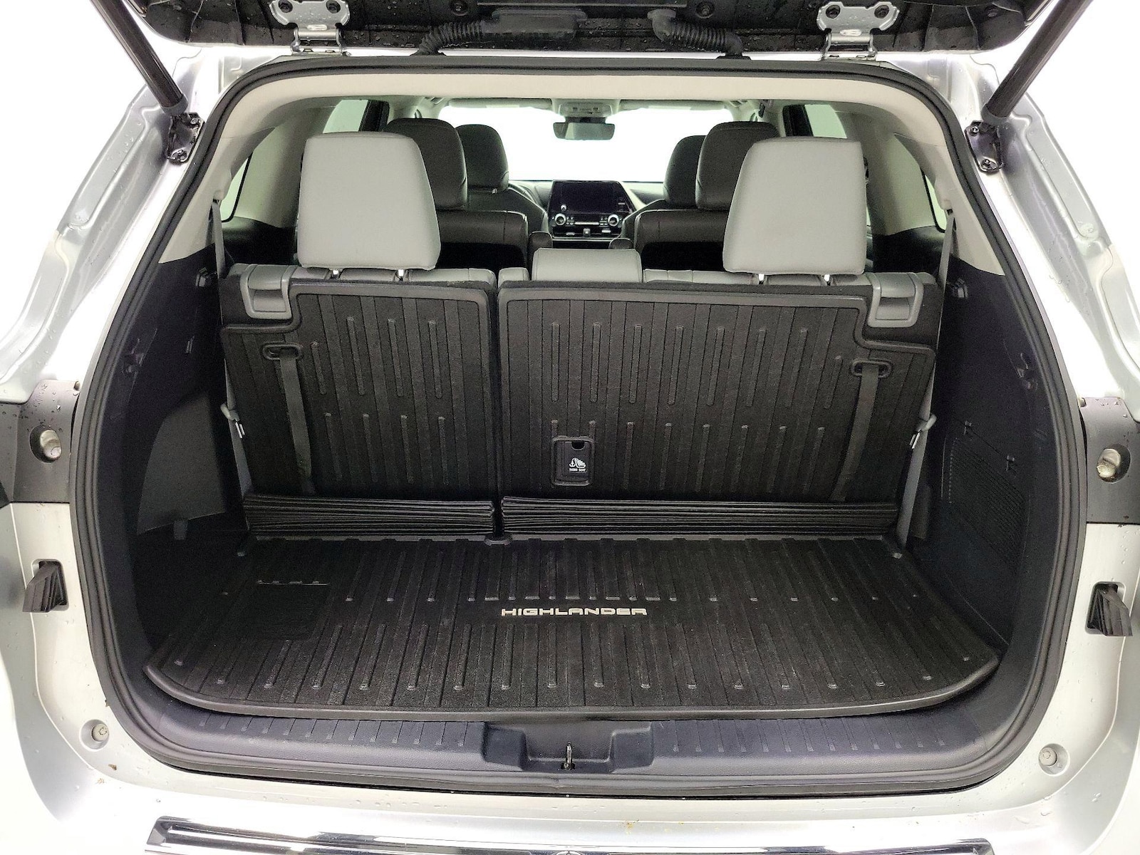 2023 Toyota Highlander XLE - Photo 23