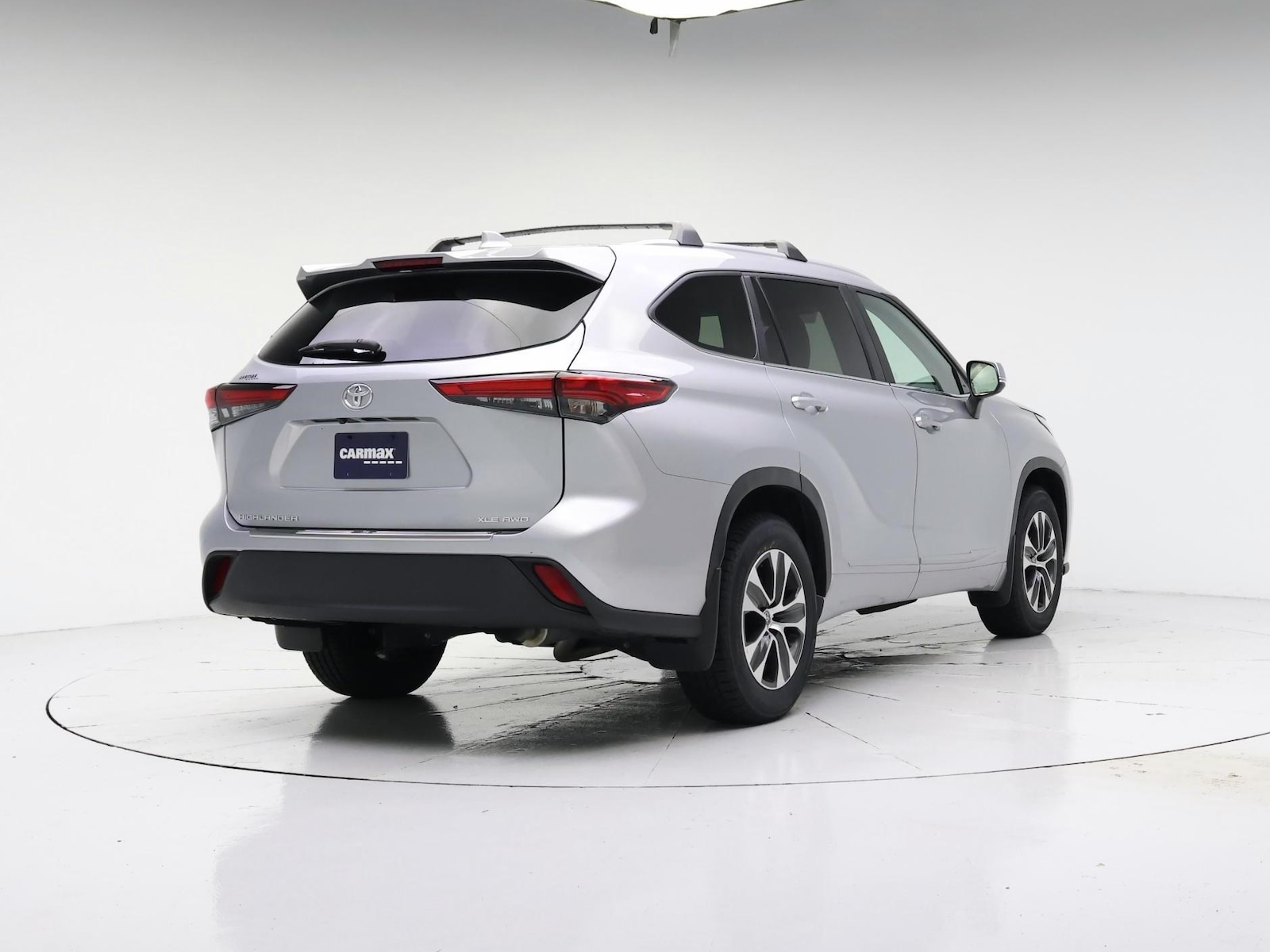 2023 Toyota Highlander XLE - Photo 9