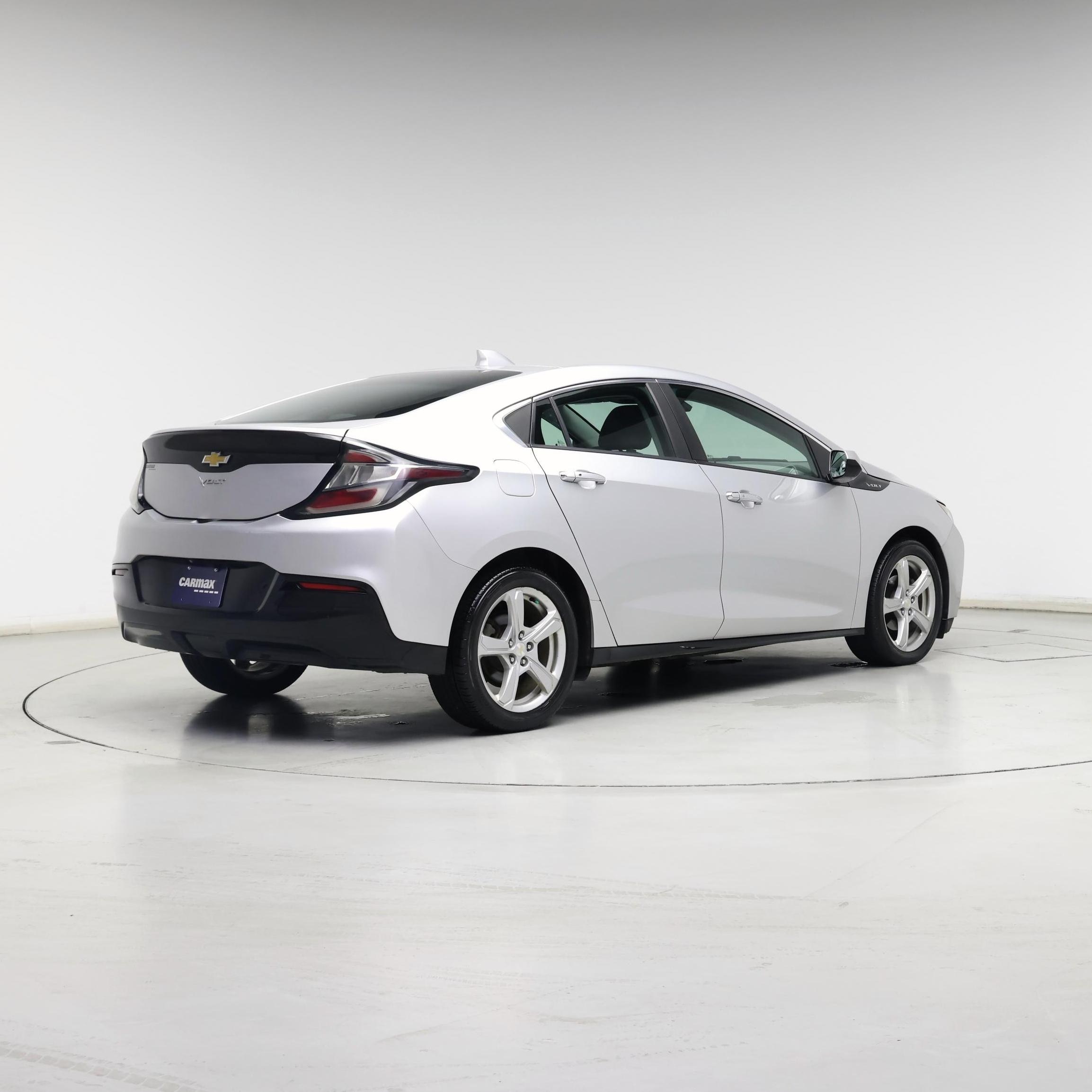 Thumbnail: 2016 Chevrolet Volt - 8