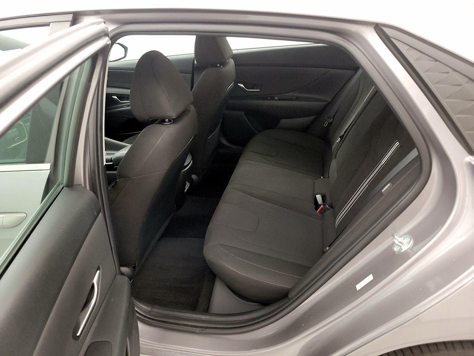 2024 Hyundai Elantra SEL - Photo 22