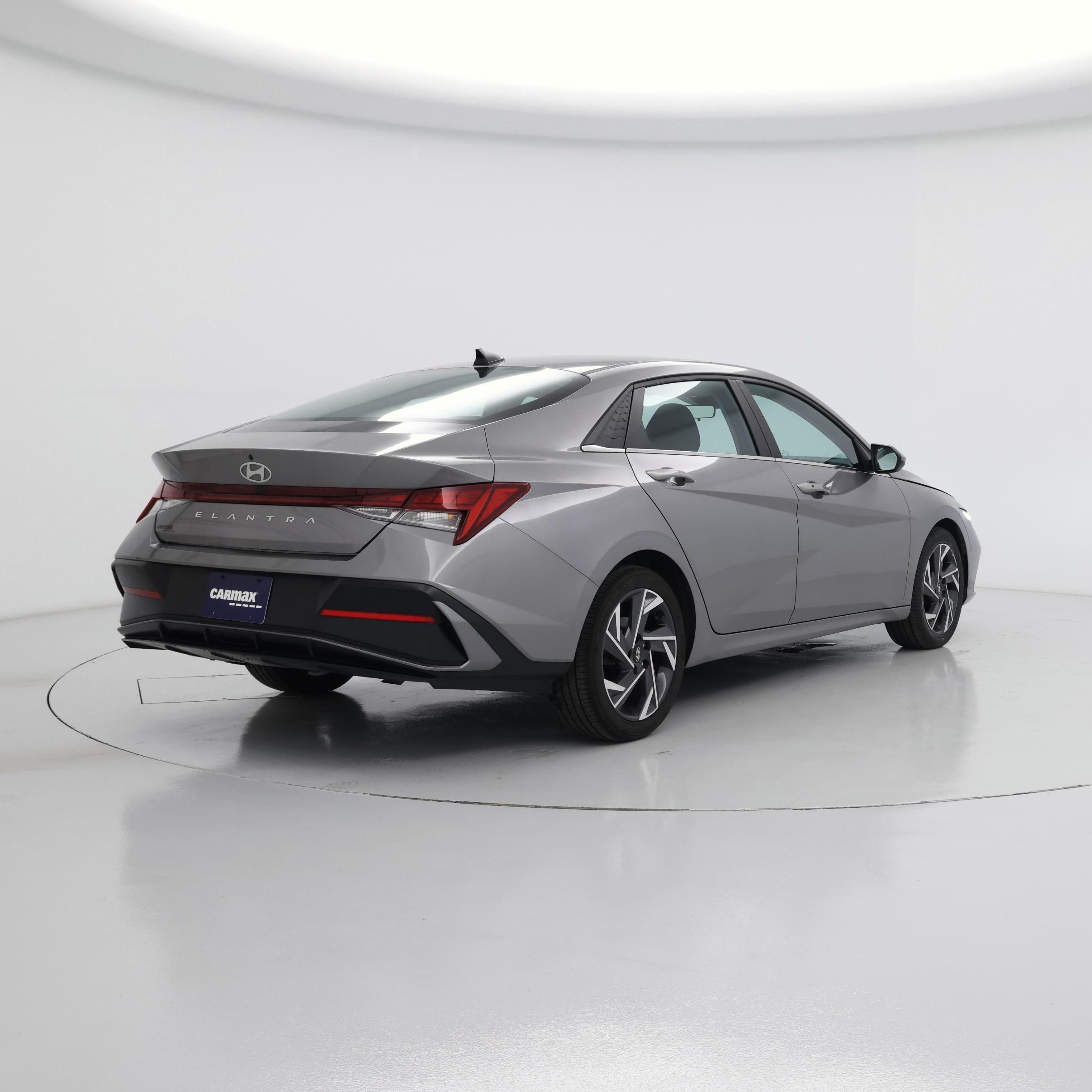 Thumbnail: 2024 Hyundai Elantra - 8