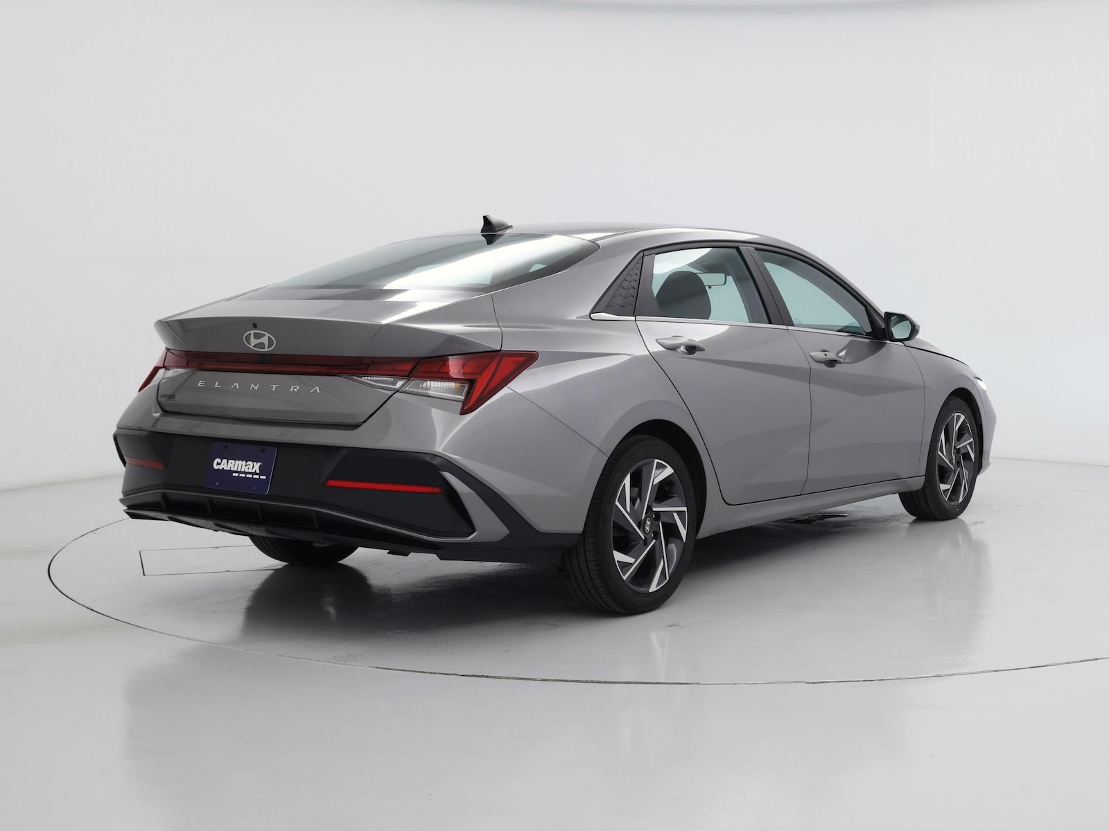 2024 Hyundai Elantra SEL - Photo 9