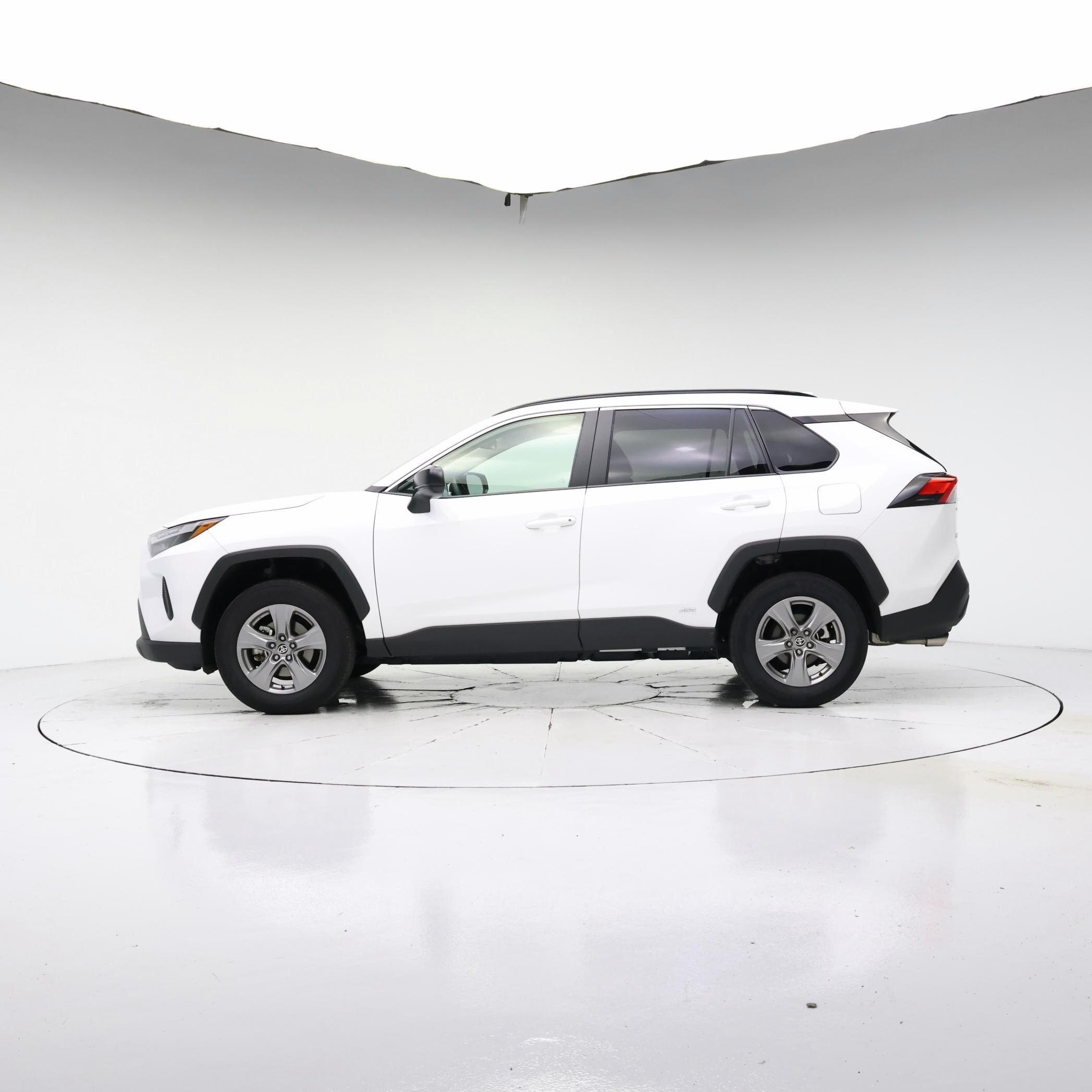 Thumbnail: 2025 Toyota RAV4 - 3