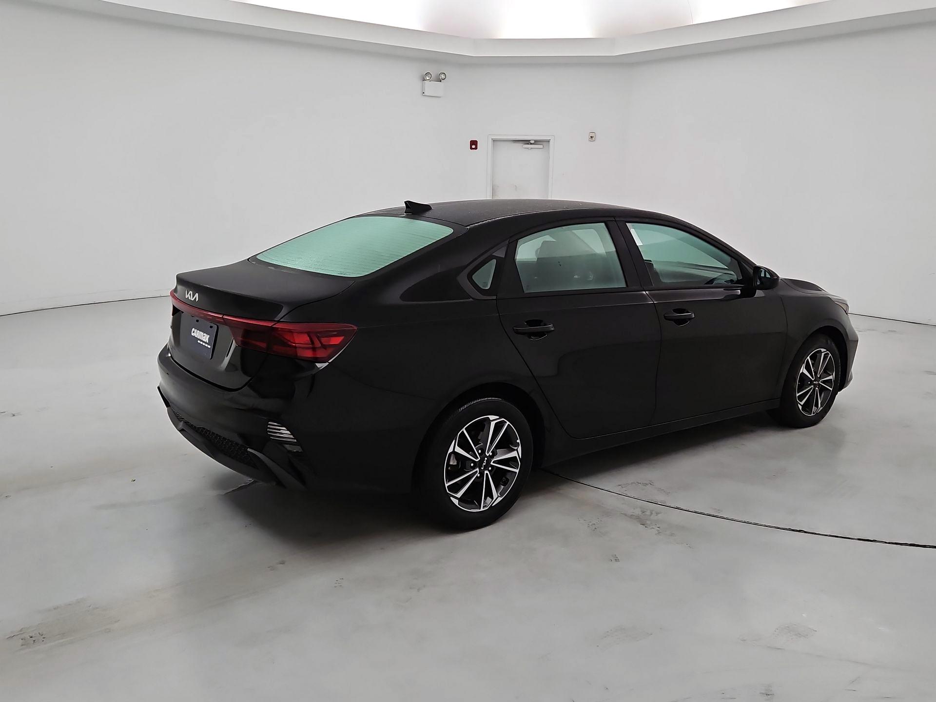 Thumbnail: 2023 Kia Forte - 5