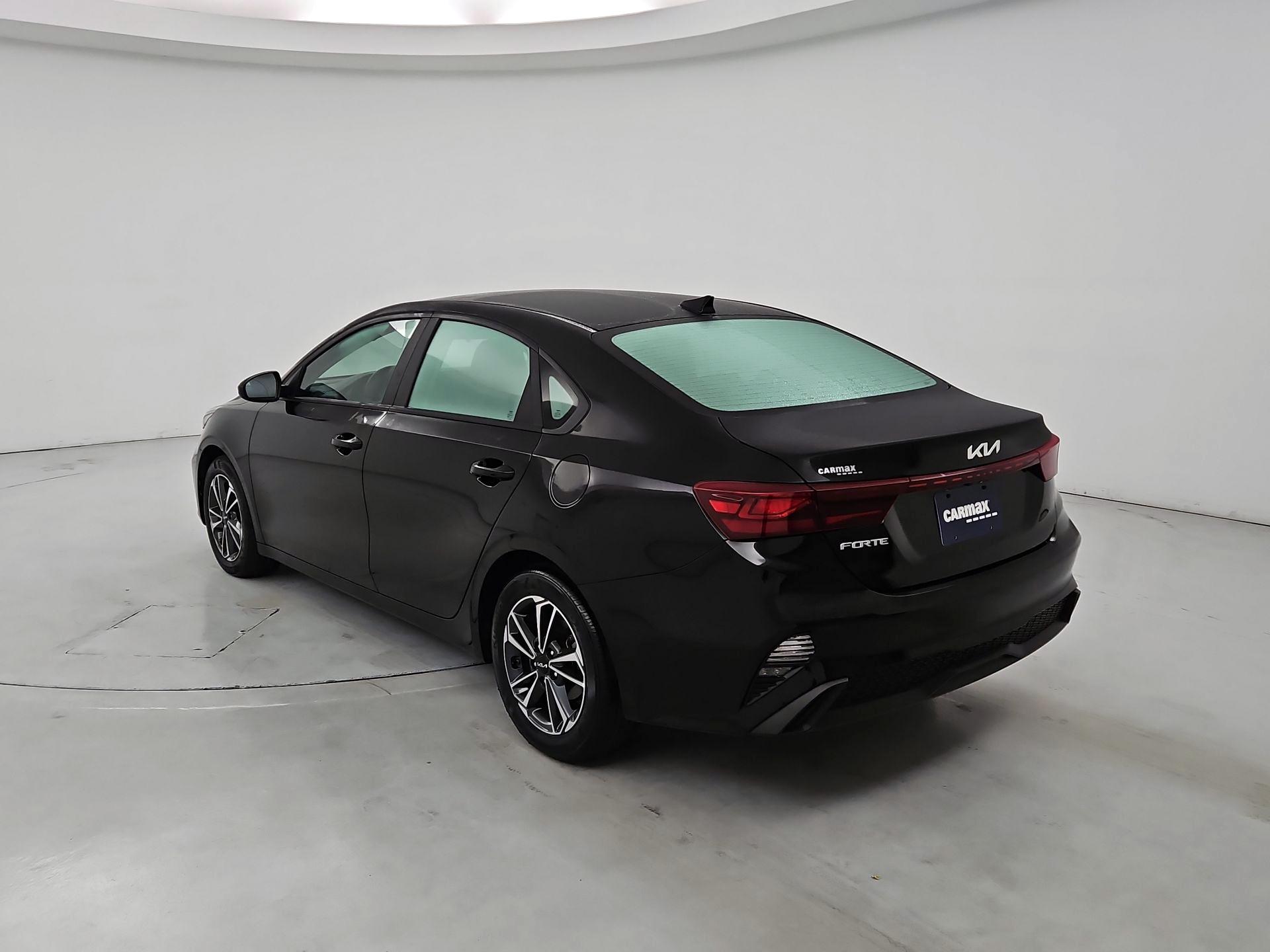 Thumbnail: 2023 Kia Forte - 7