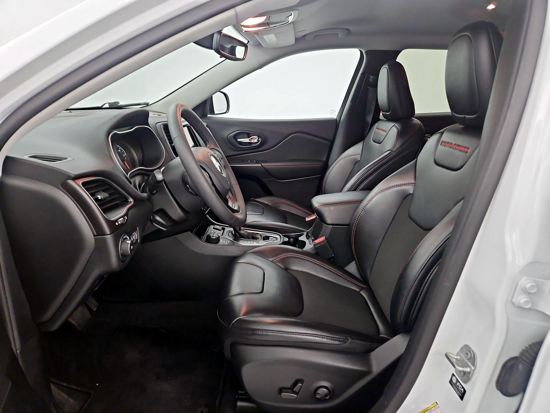 Thumbnail: 2022 Jeep Cherokee - 9