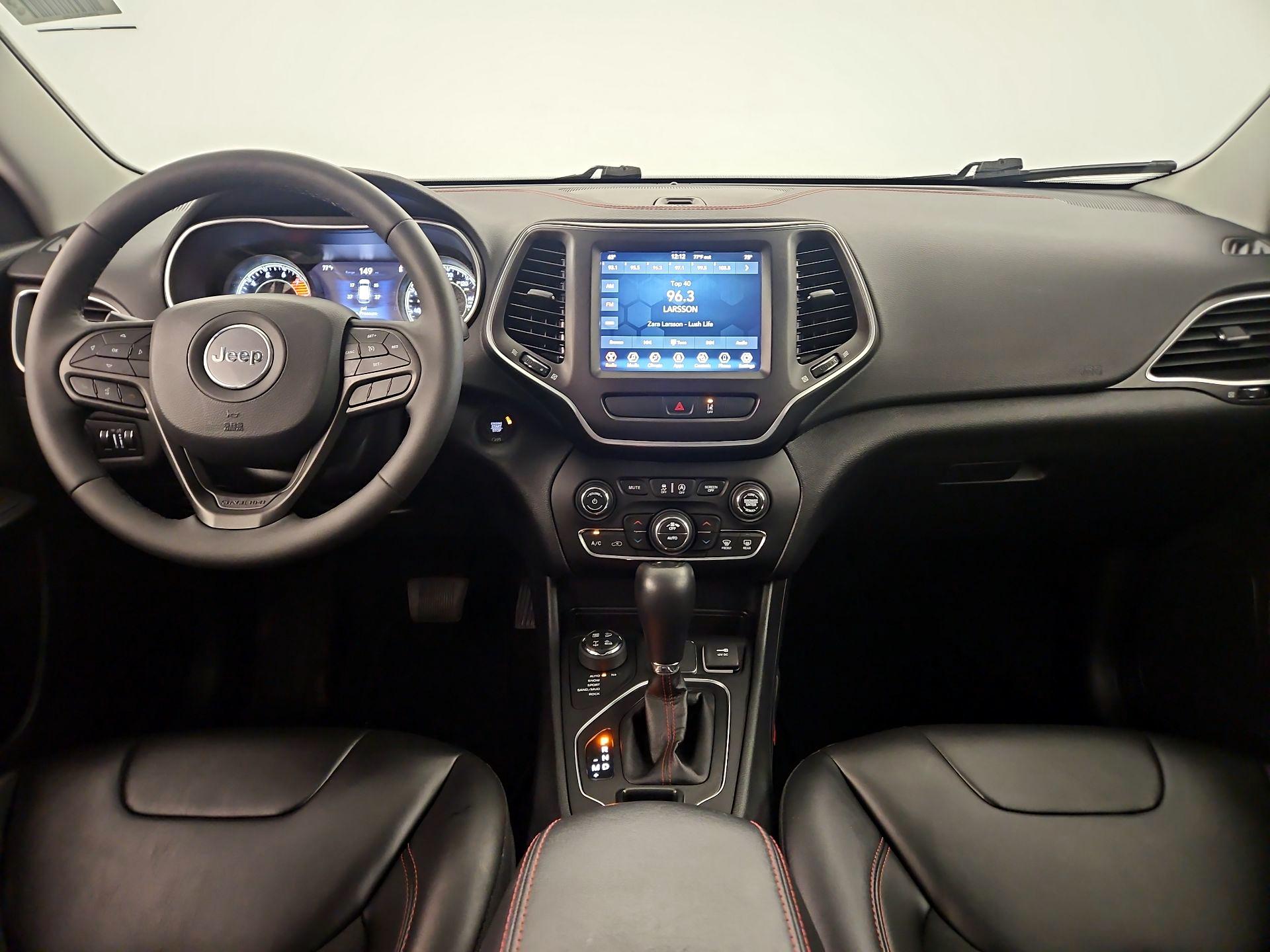 Thumbnail: 2022 Jeep Cherokee - 8