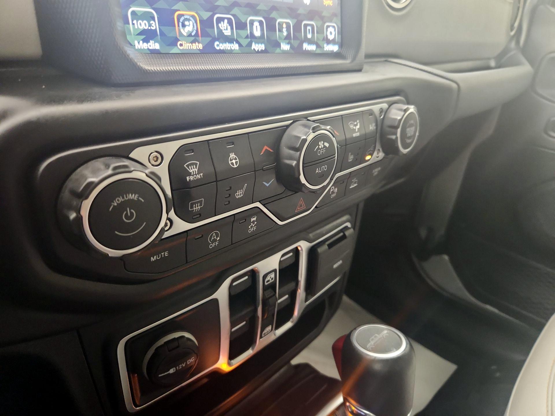 Thumbnail: 2021 Jeep Gladiator - 17