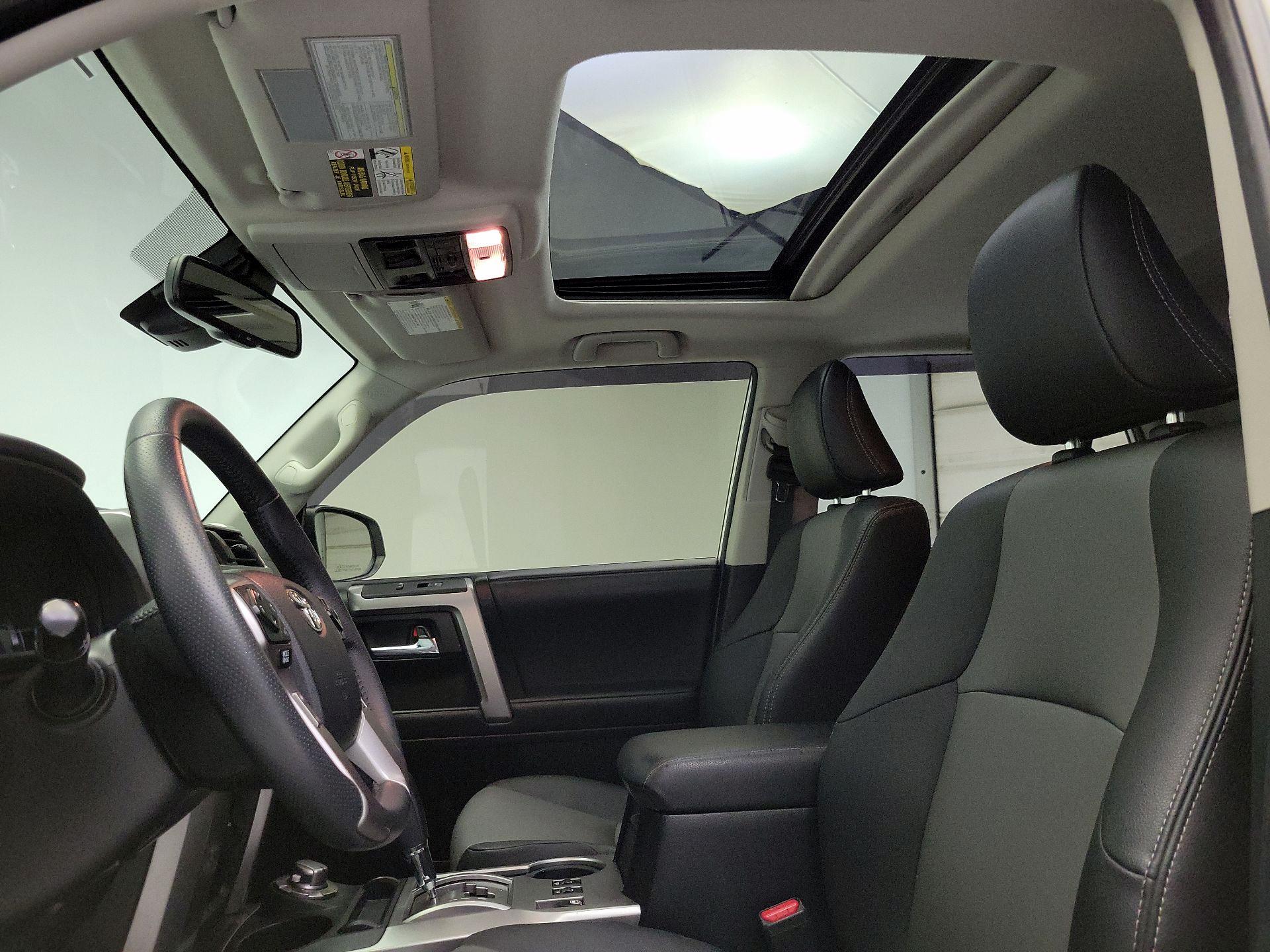 Thumbnail: 2020 Toyota 4Runner - 20