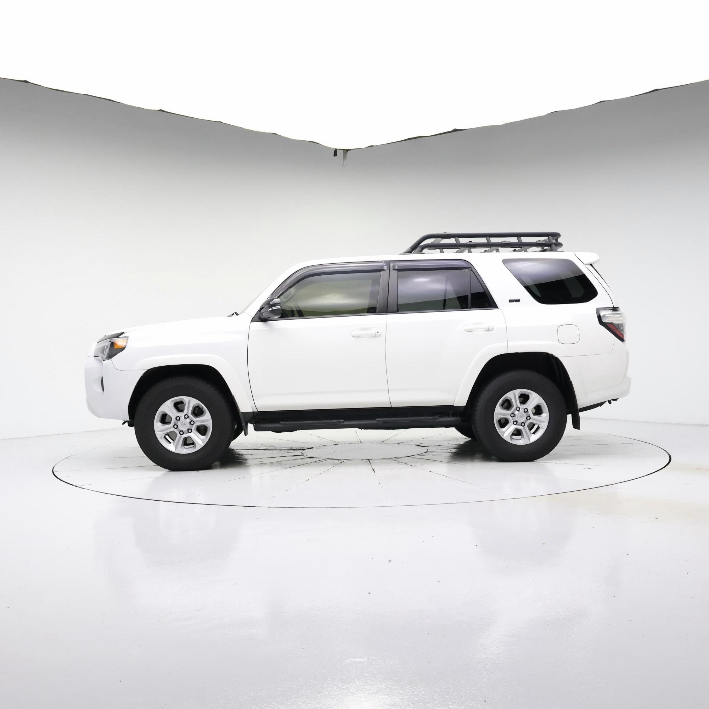 Thumbnail: 2020 Toyota 4Runner - 3