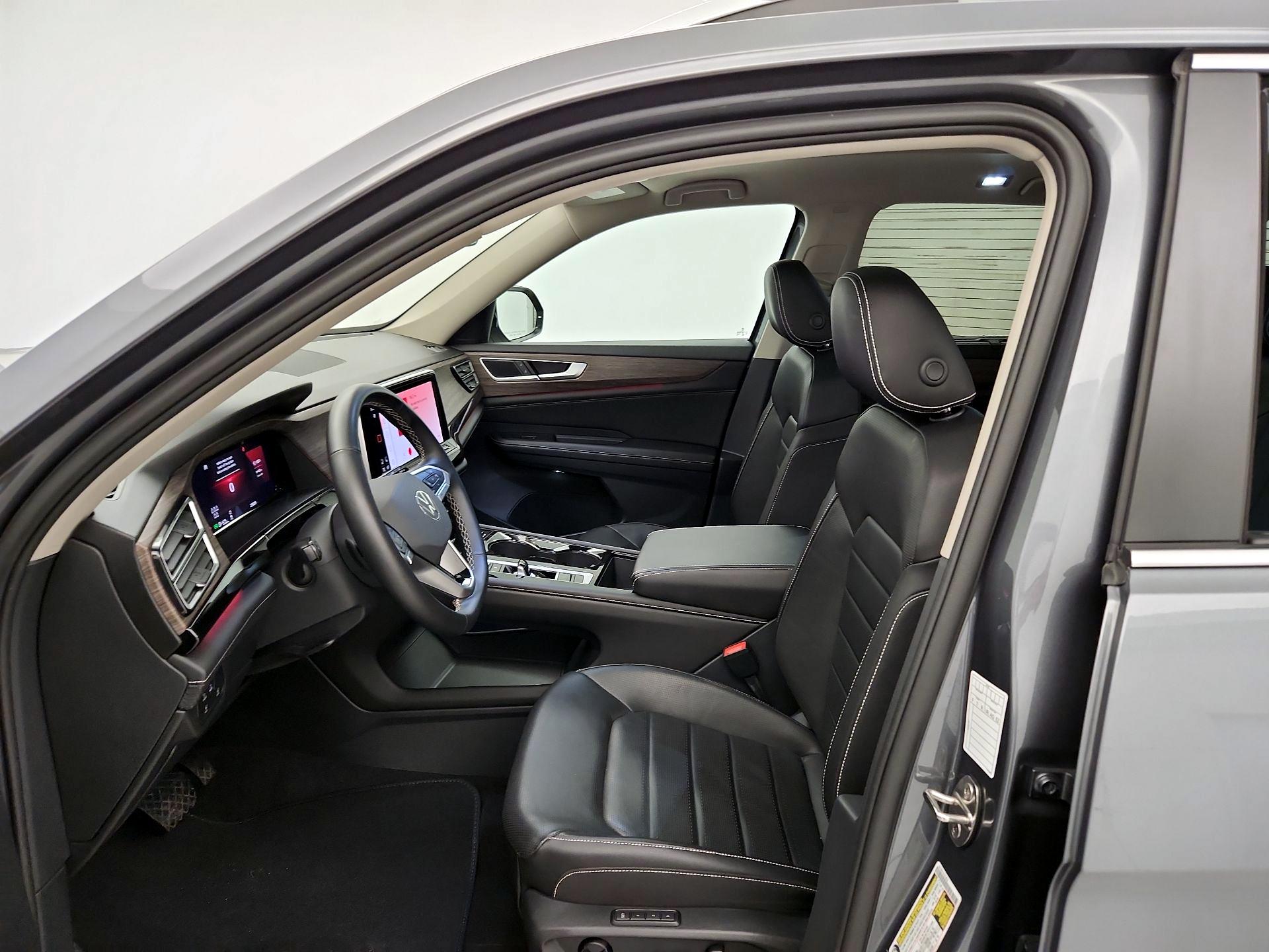 Thumbnail: 2025 Volkswagen Atlas - 11