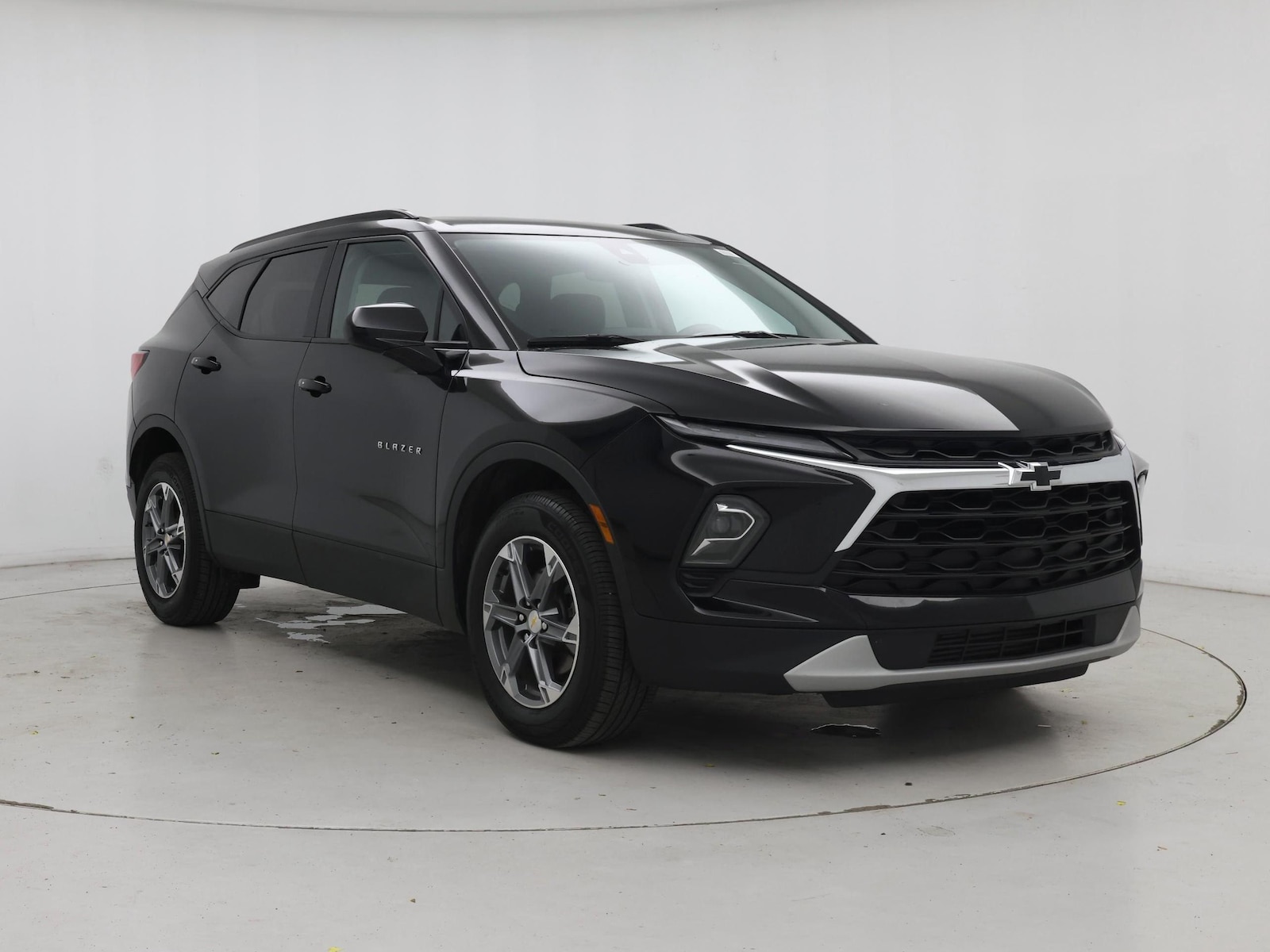 2023 Chevrolet Blazer 2LT - Photo 2