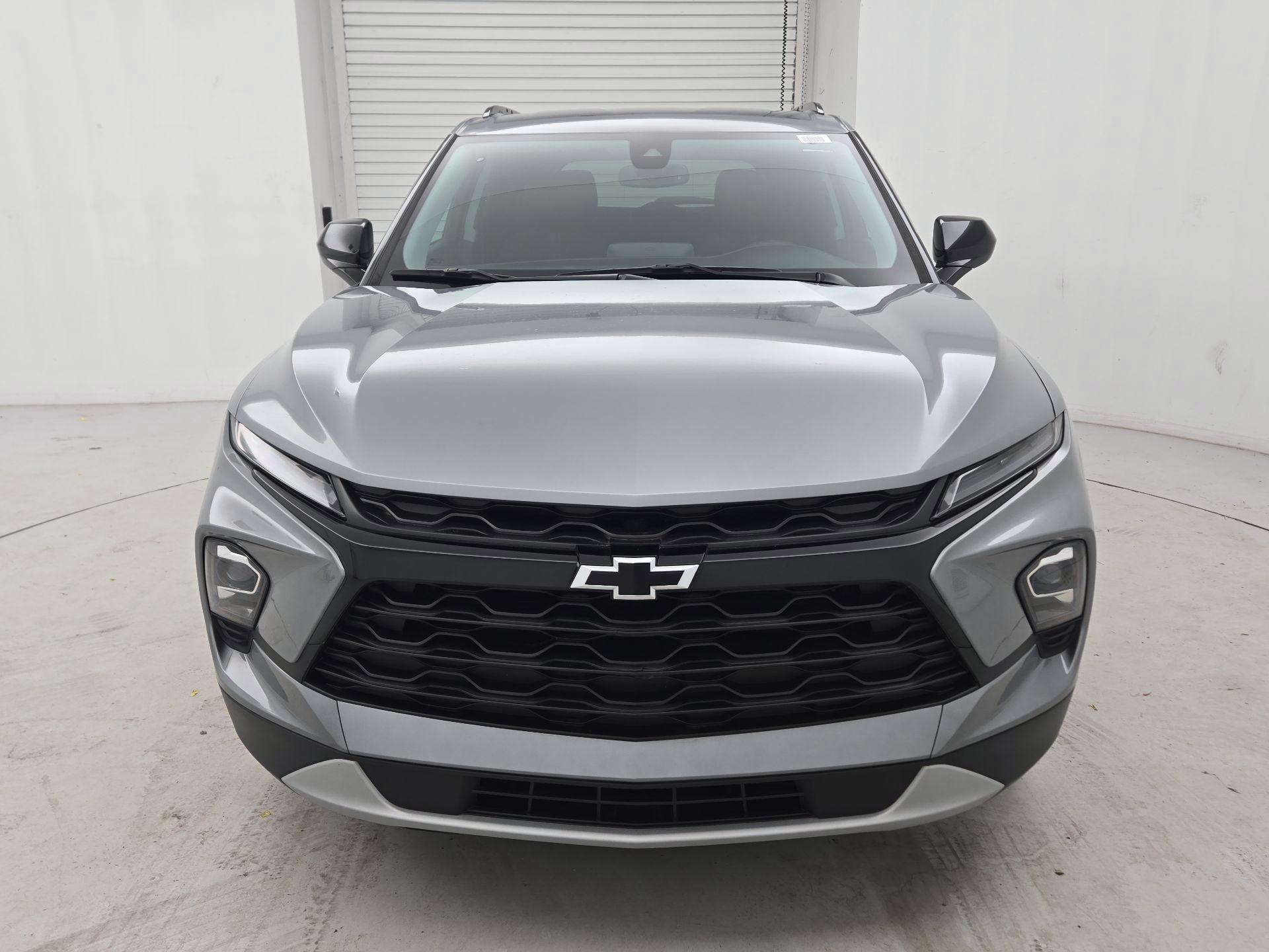 Thumbnail: 2023 Chevrolet Blazer - 2