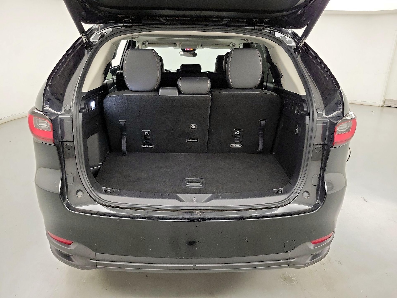 2025 Mazda CX-90 Preferred Package - Photo 22