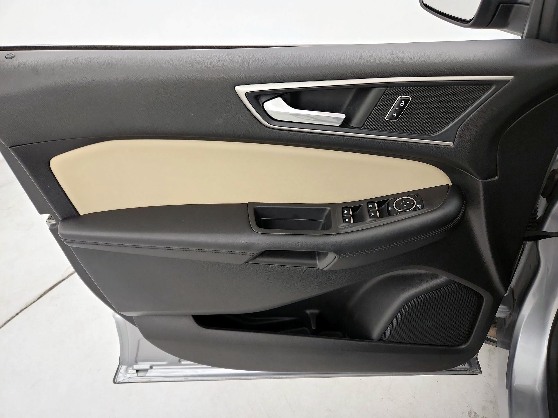 Thumbnail: 2023 Ford Edge - 12
