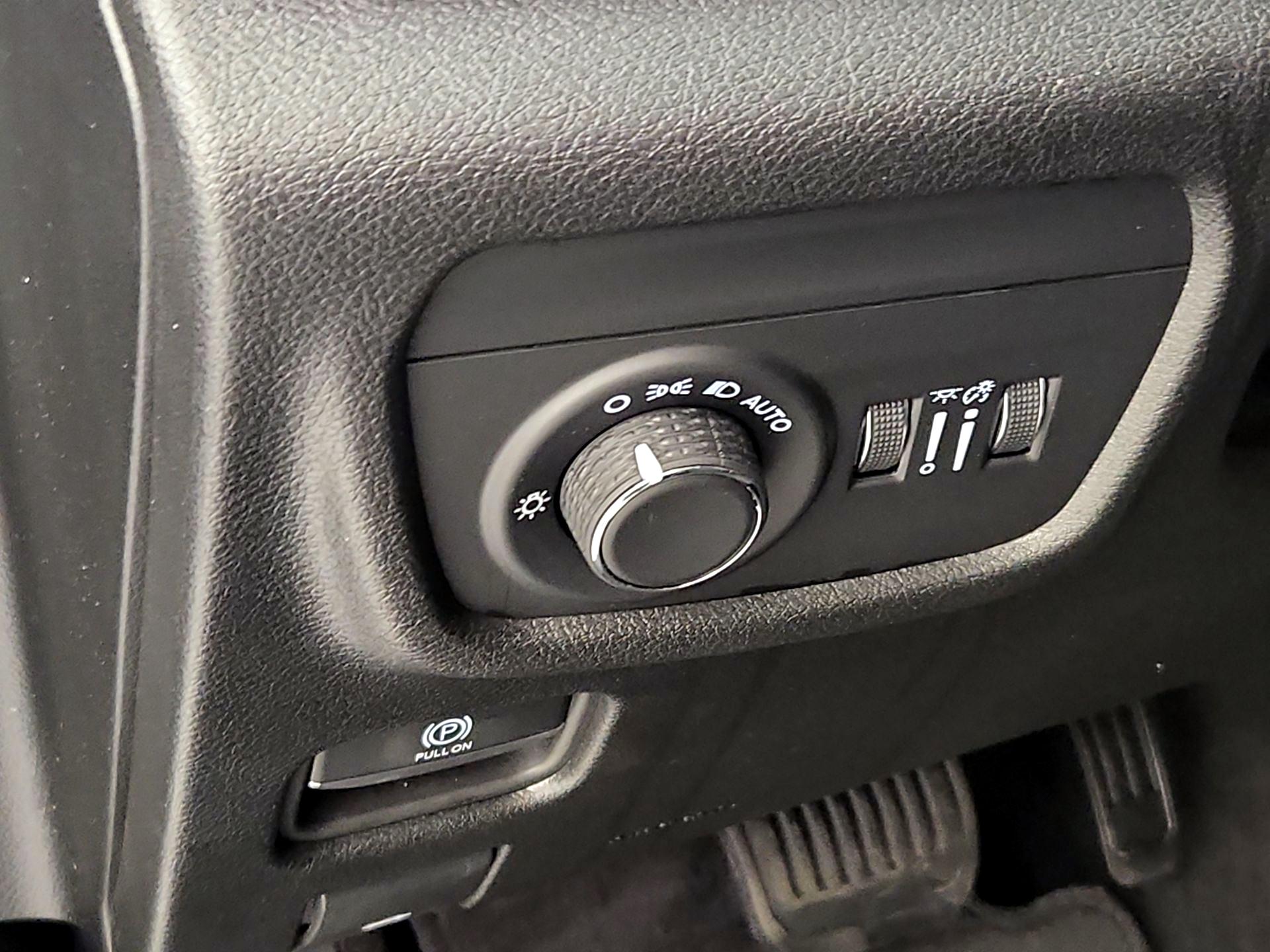 Thumbnail: 2025 Jeep Grand Cherokee - 13