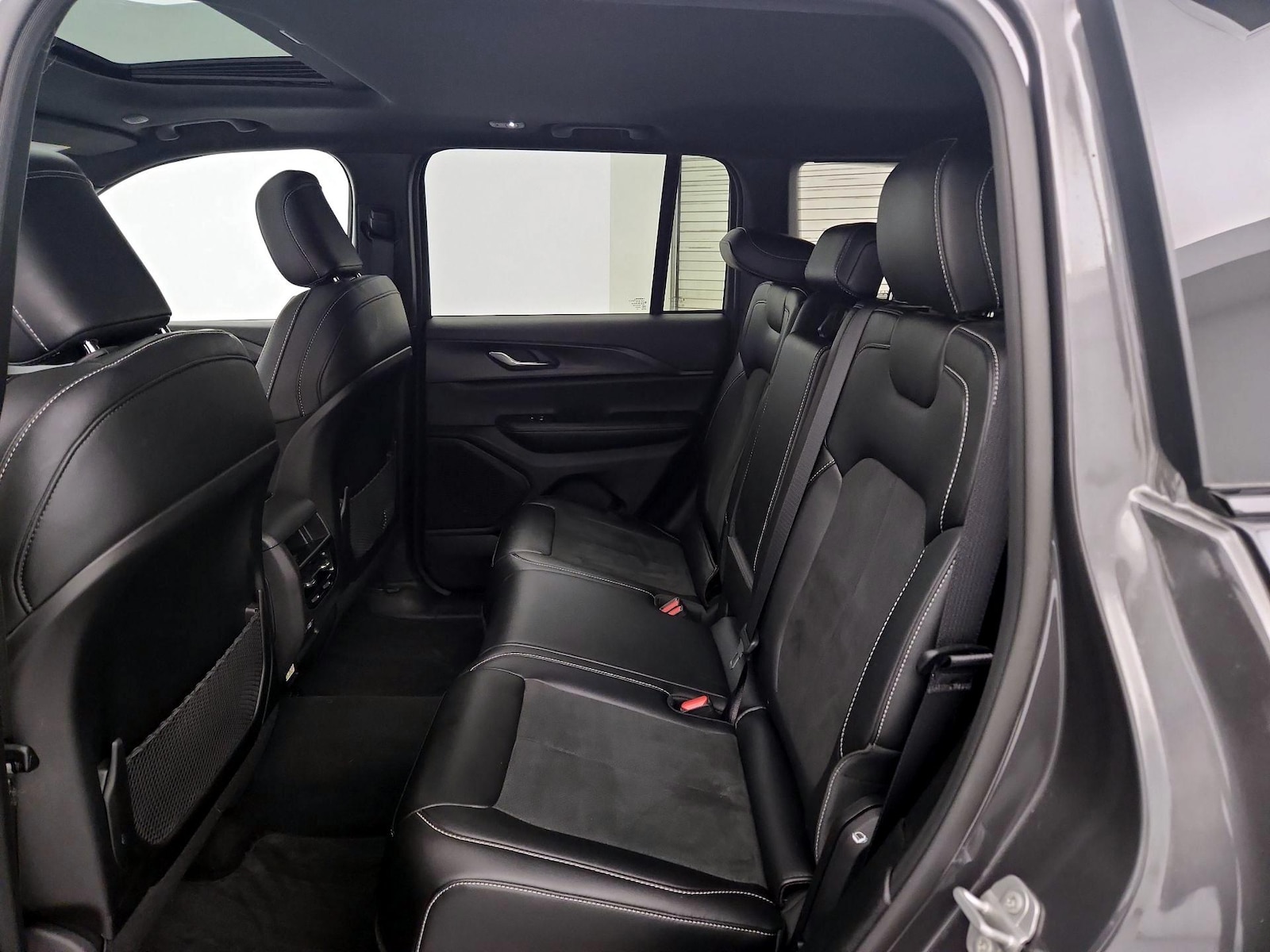 2025 Jeep Grand Cherokee Altitude - Photo 21