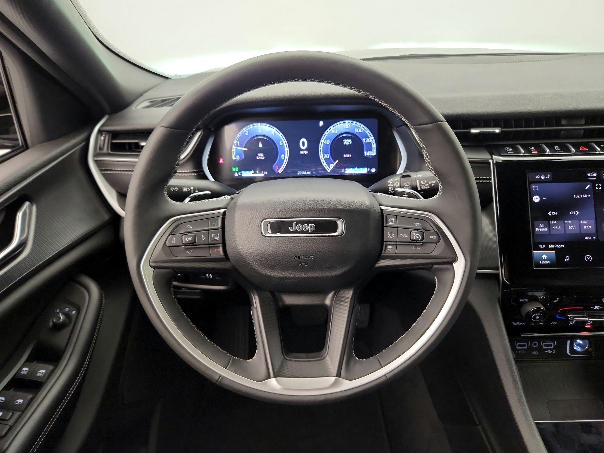 Thumbnail: 2024 Jeep Grand Cherokee - 10