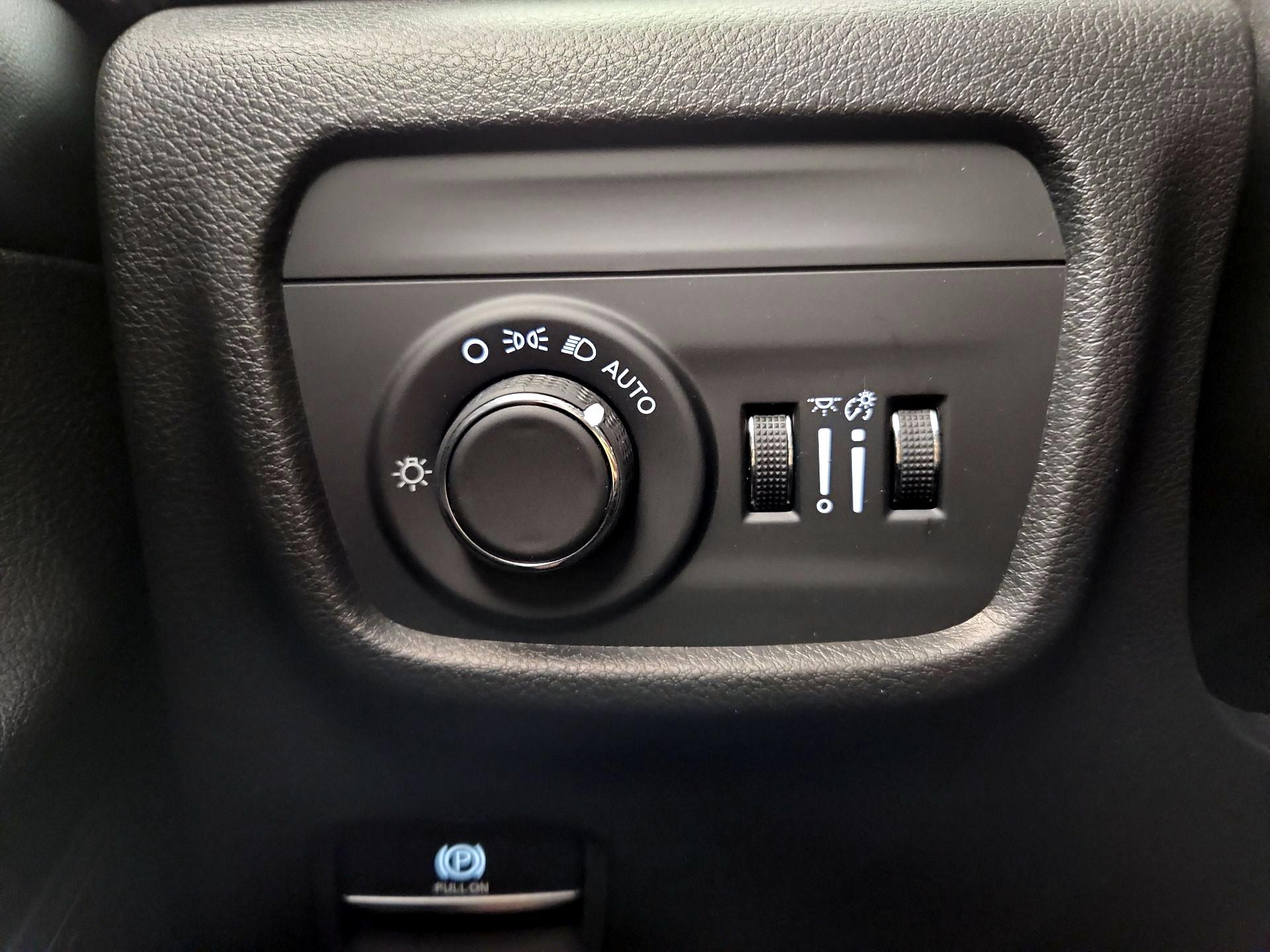 Thumbnail: 2024 Jeep Grand Cherokee - 13