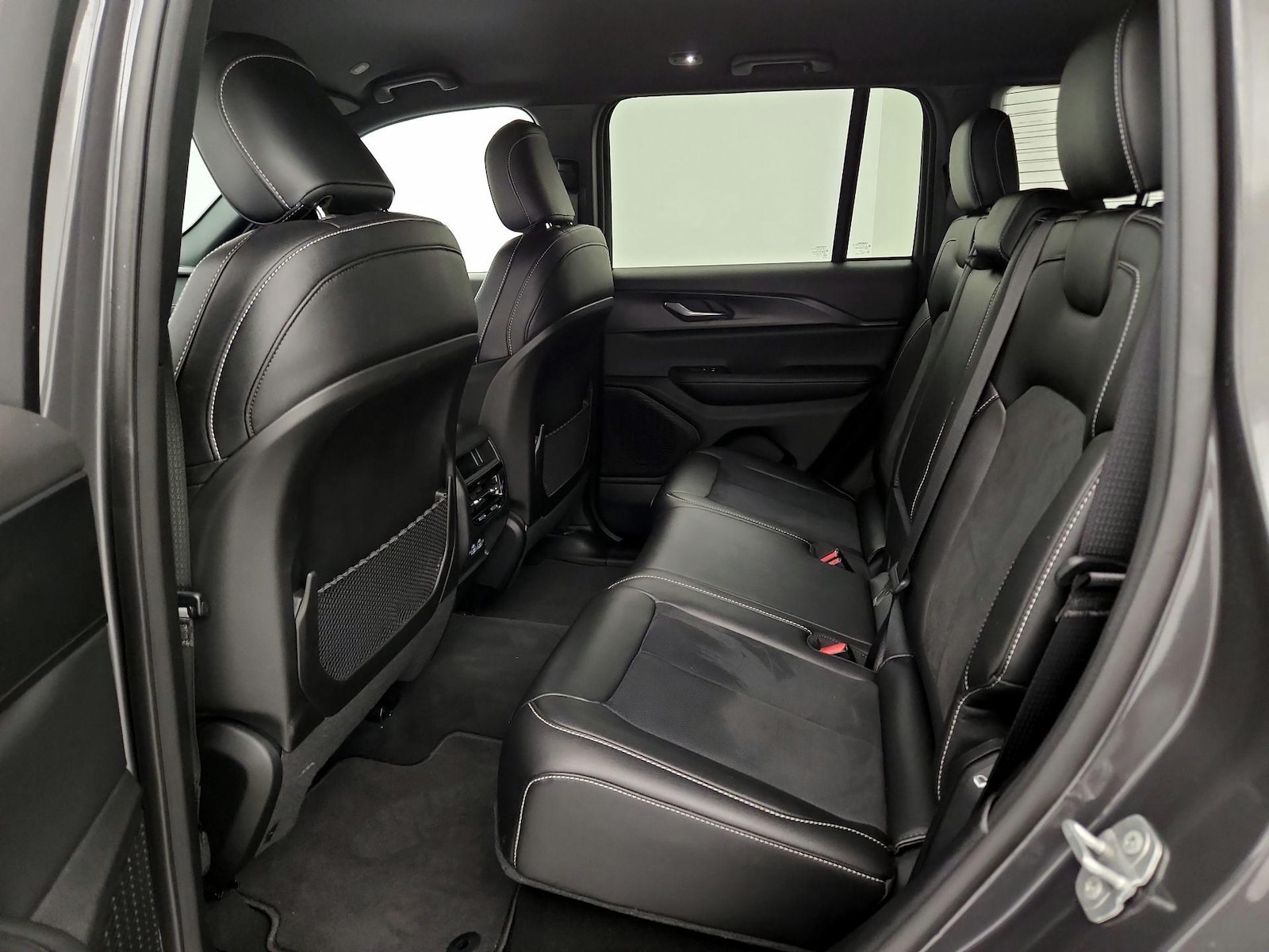 2024 Jeep Grand Cherokee Altitude - Photo 20