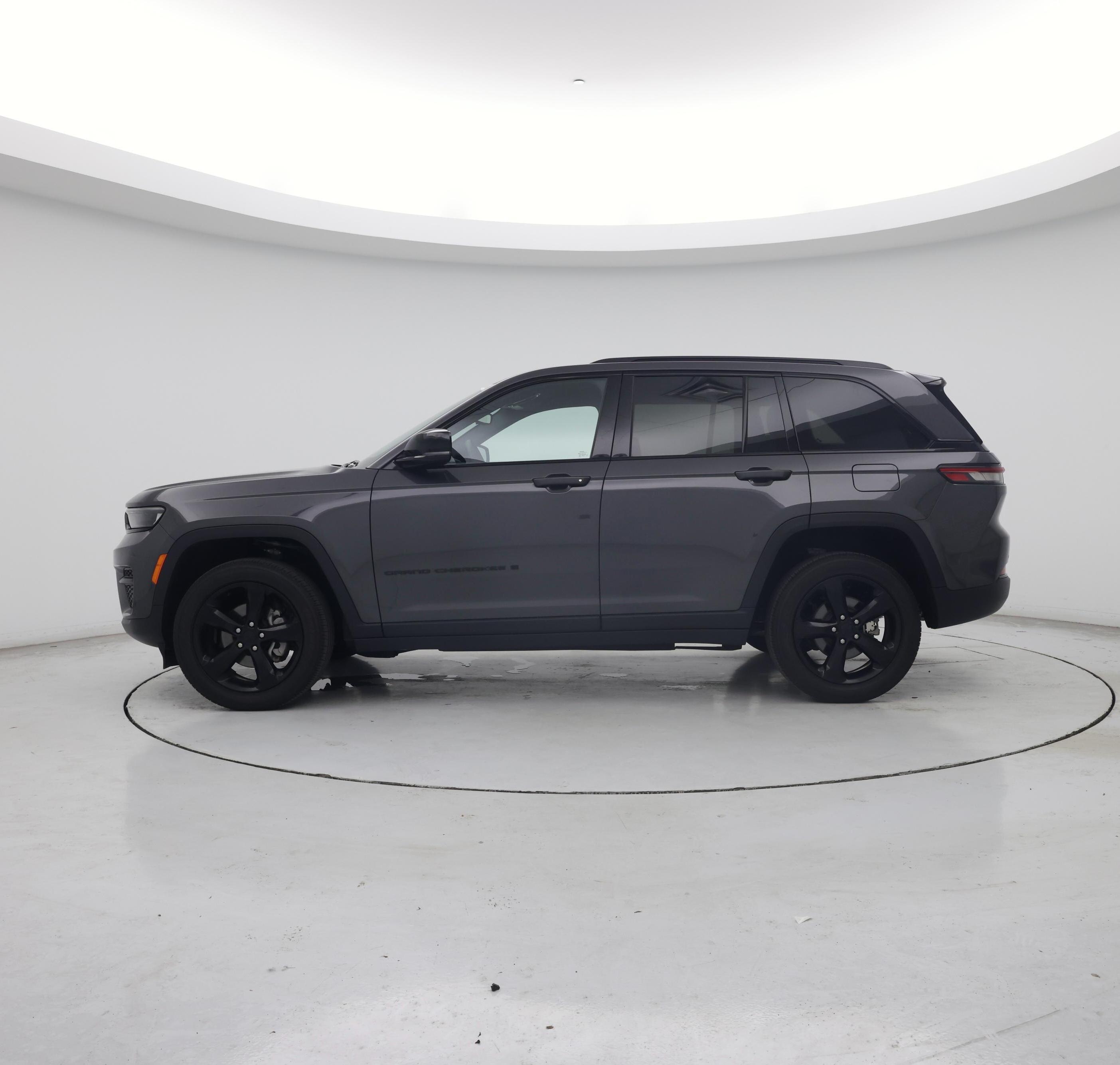 Thumbnail: 2024 Jeep Grand Cherokee - 3