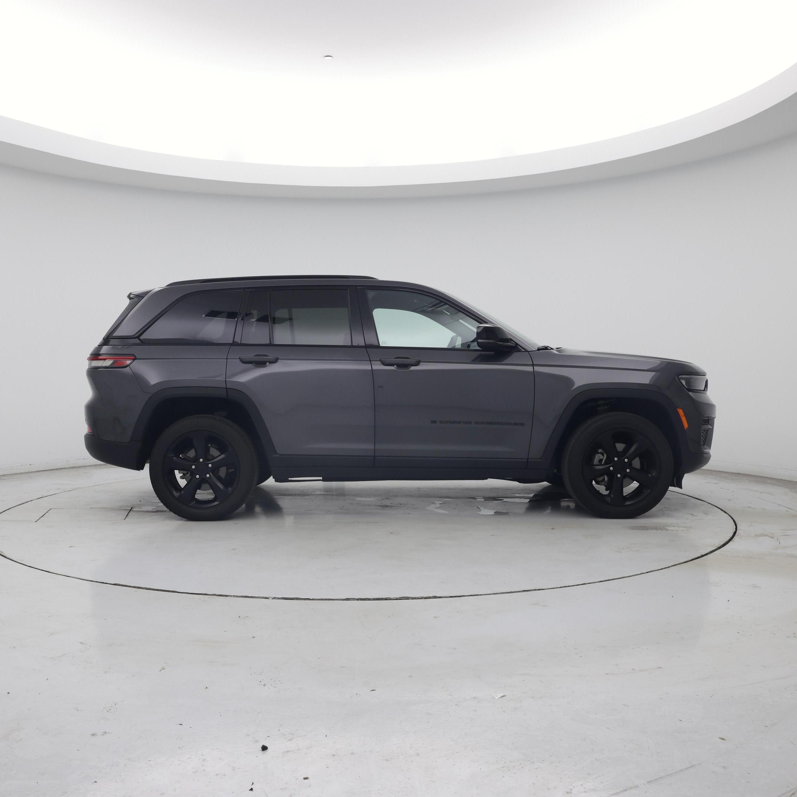Thumbnail: 2024 Jeep Grand Cherokee - 7