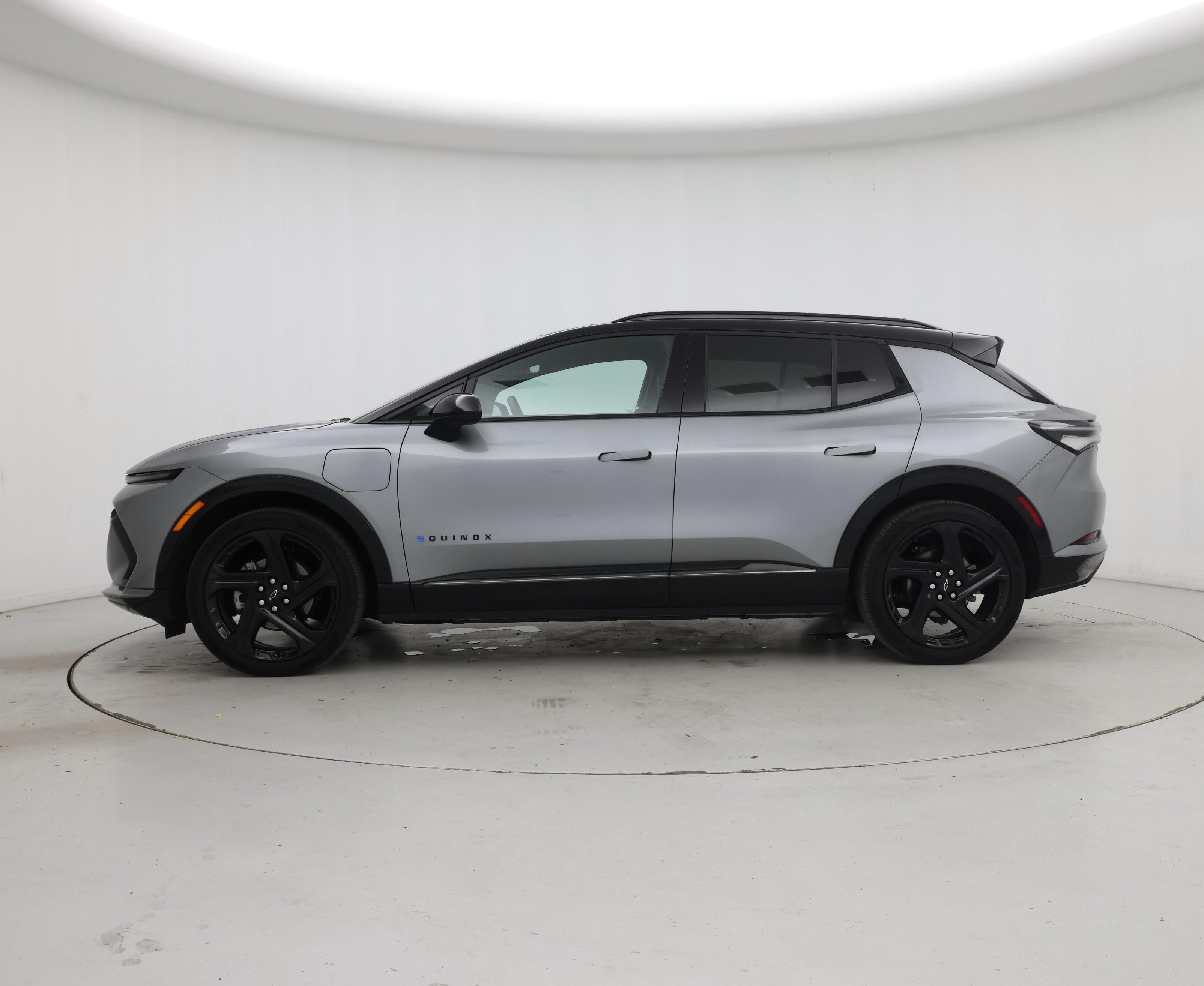 Thumbnail: 2024 Chevrolet Equinox - 3