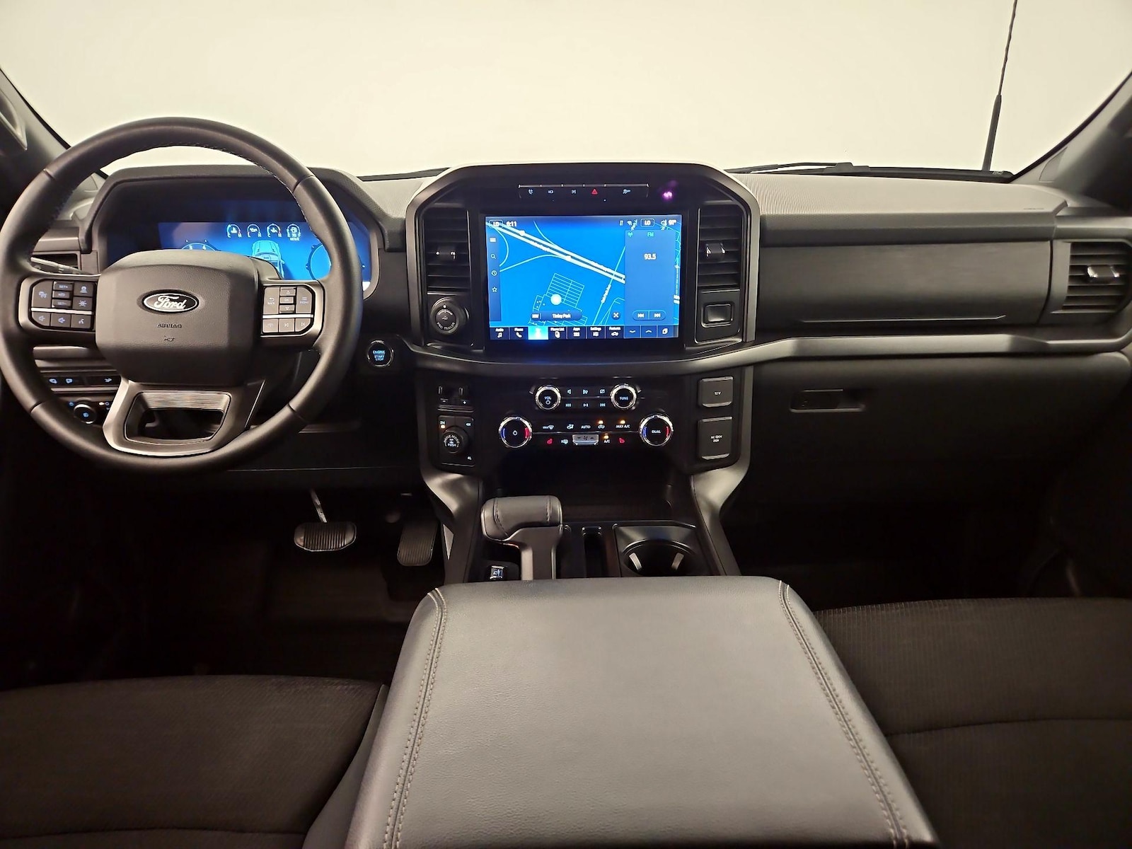 2024 Ford F-150 XLT - Photo 8