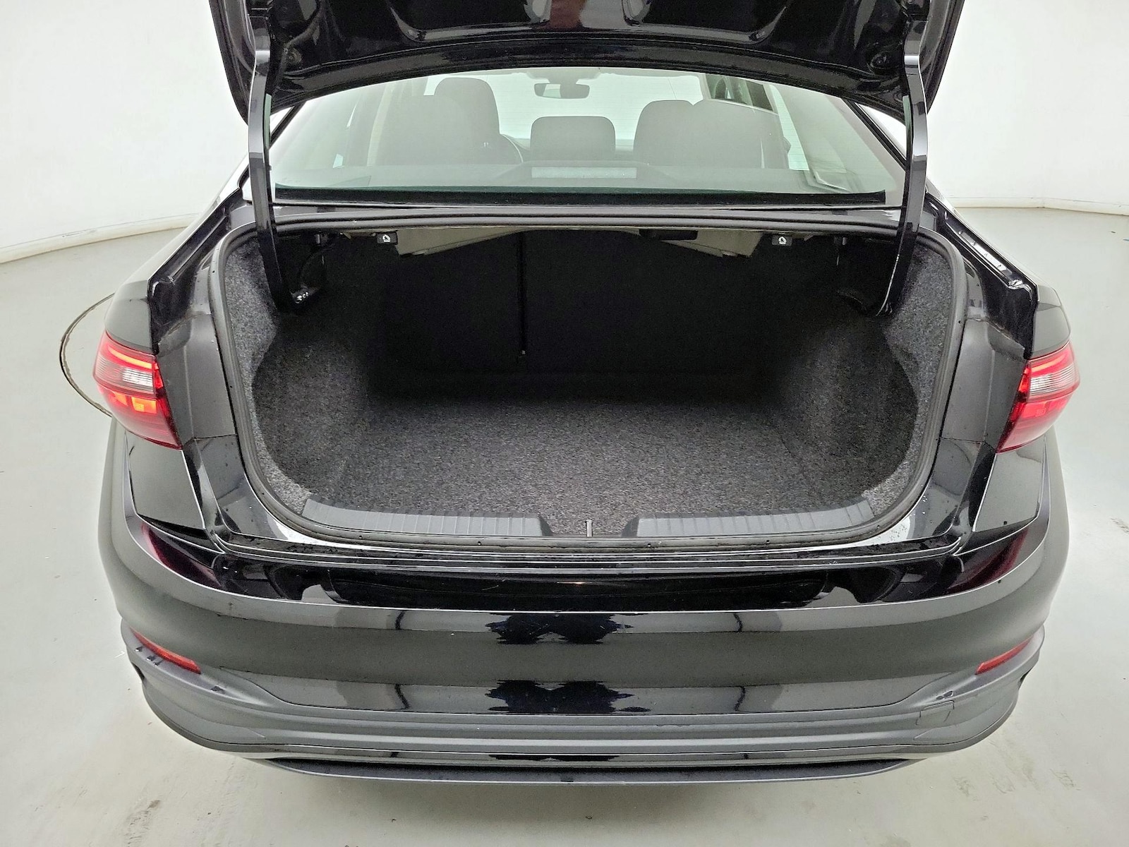 2025 Volkswagen Jetta S - Photo 19