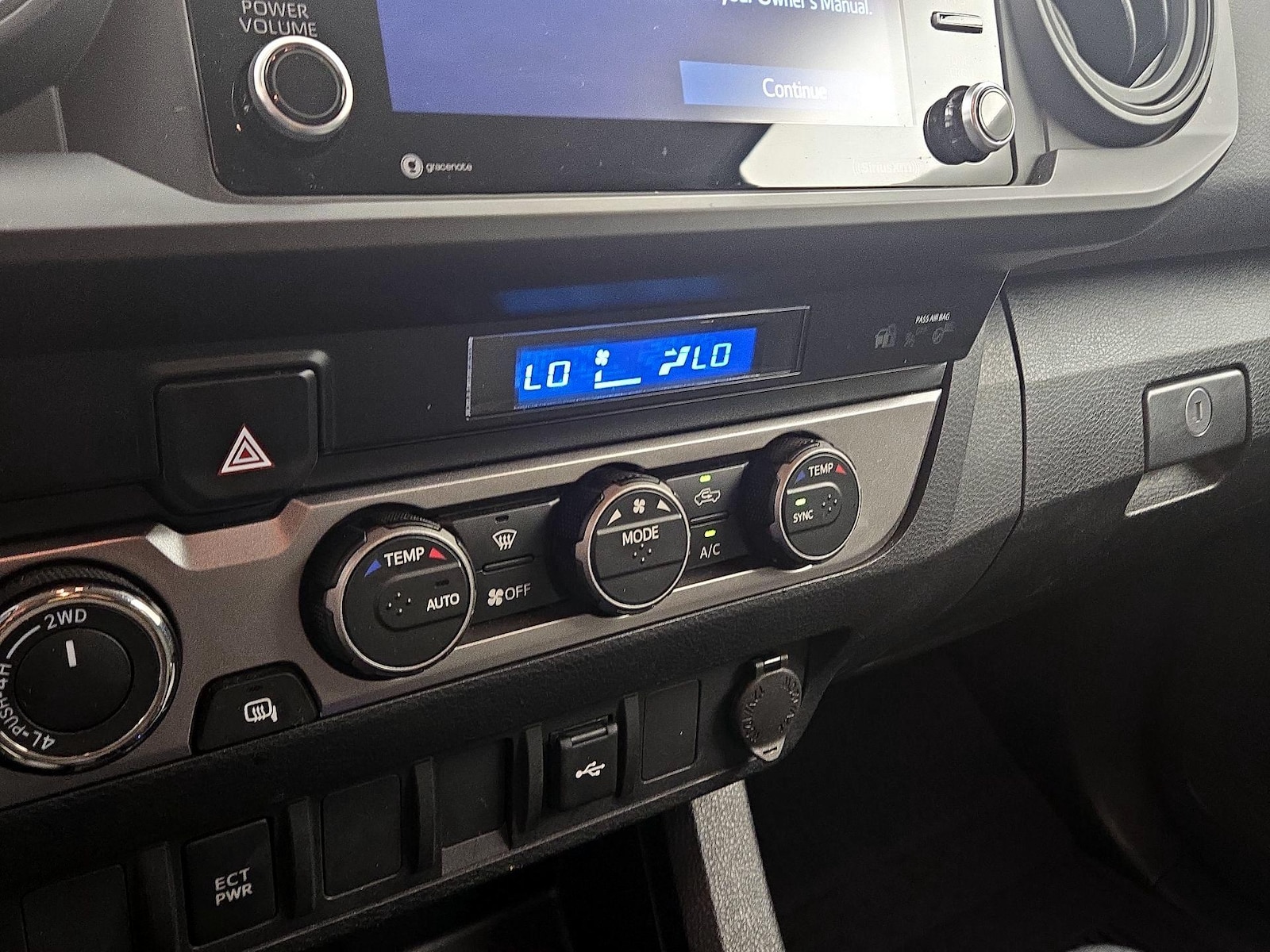 2023 Toyota Tacoma SR - Photo 17