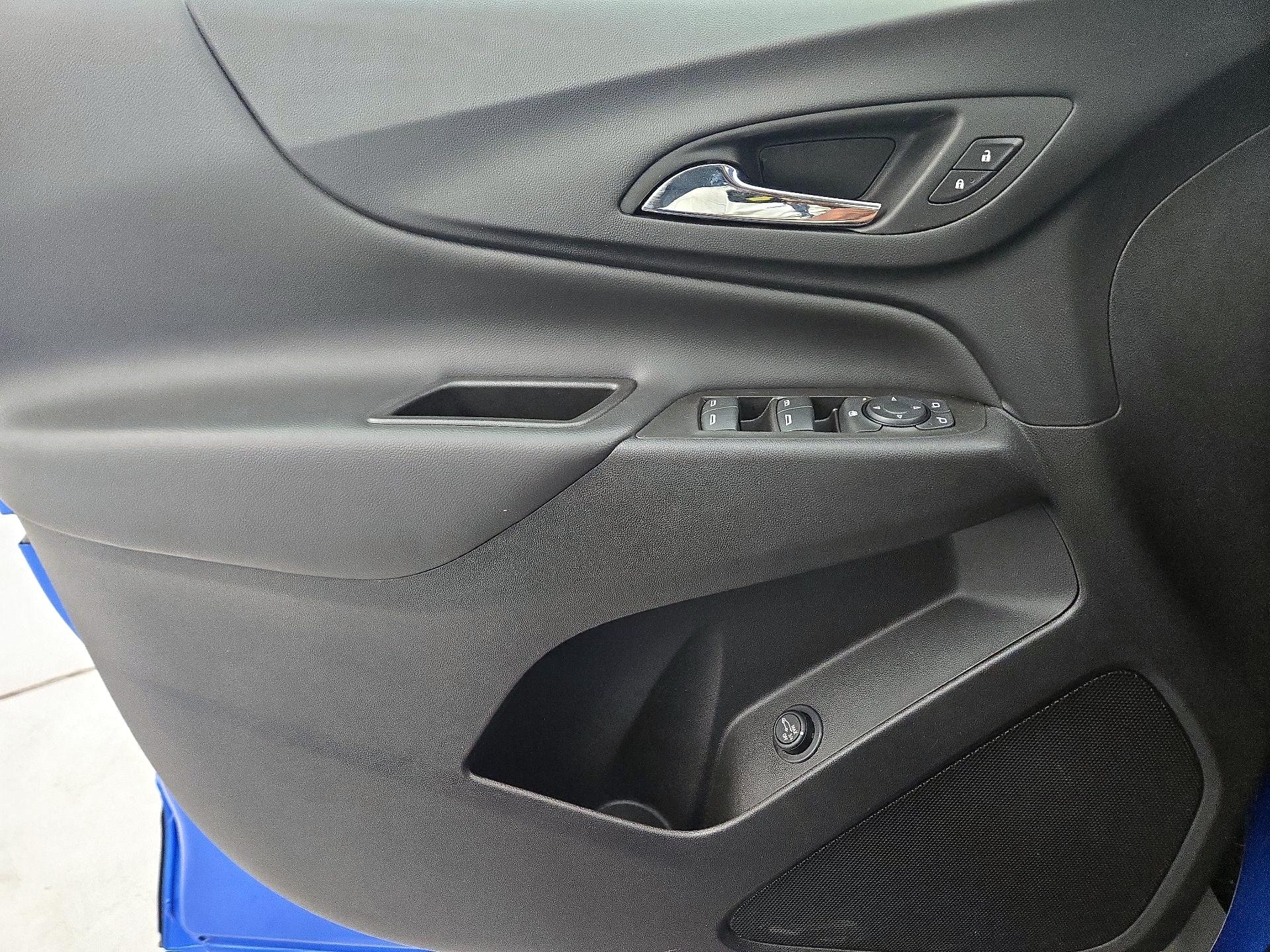 Thumbnail: 2024 Chevrolet Equinox - 12