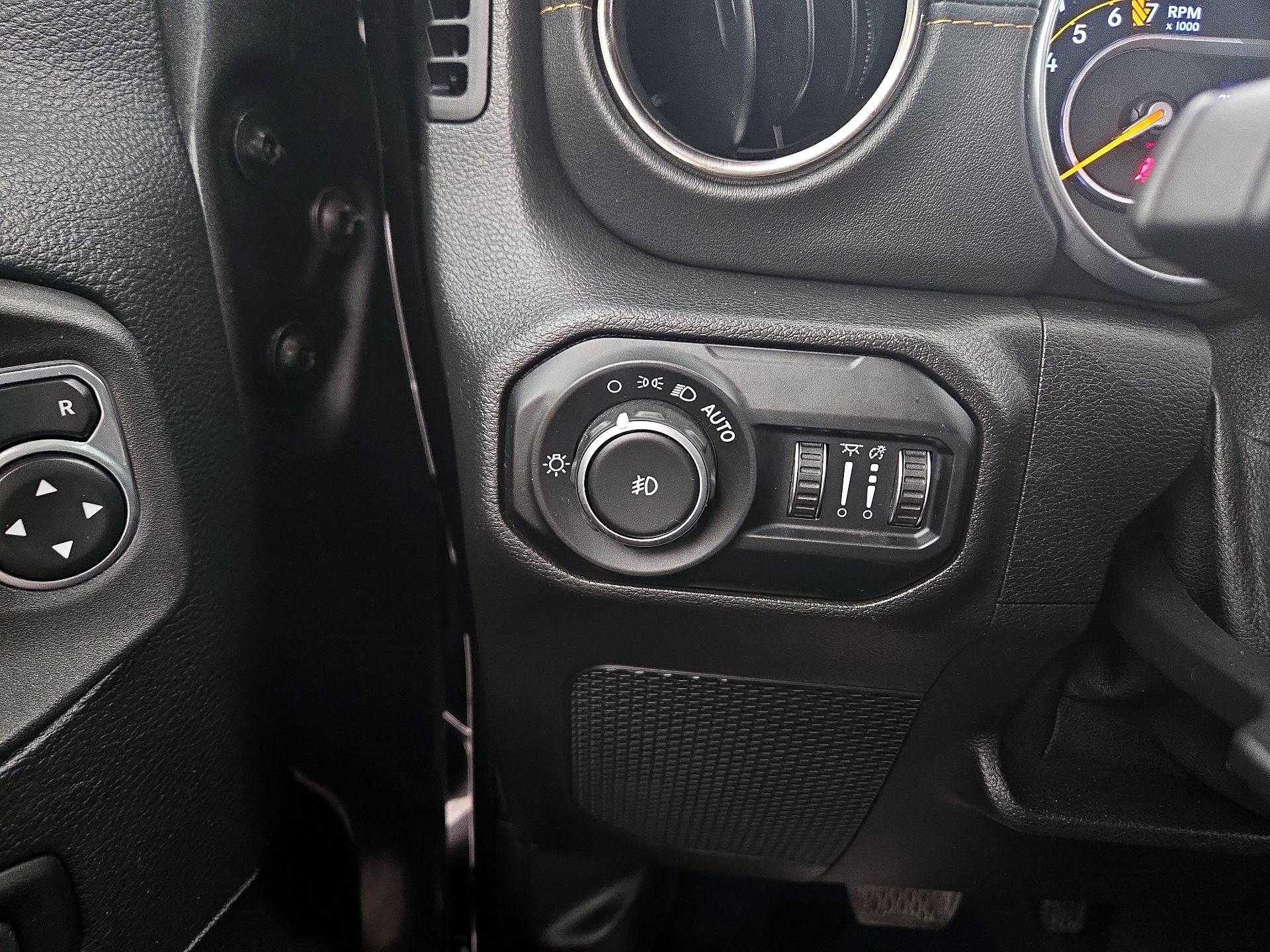 Thumbnail: 2021 Jeep Wrangler - 13