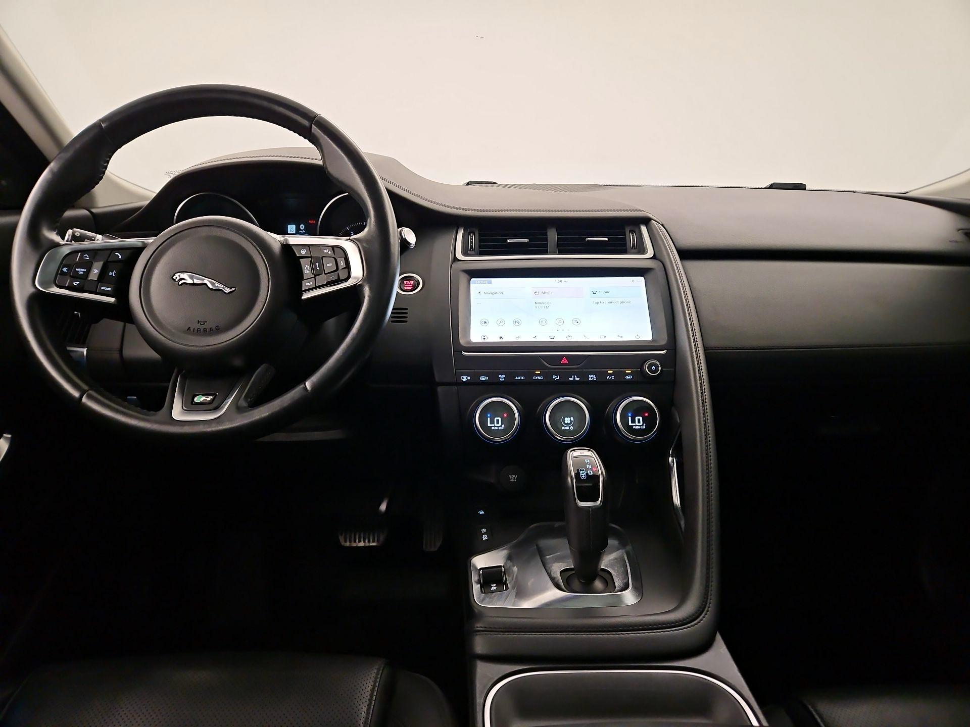 Thumbnail: 2019 Jaguar E-Pace - 8