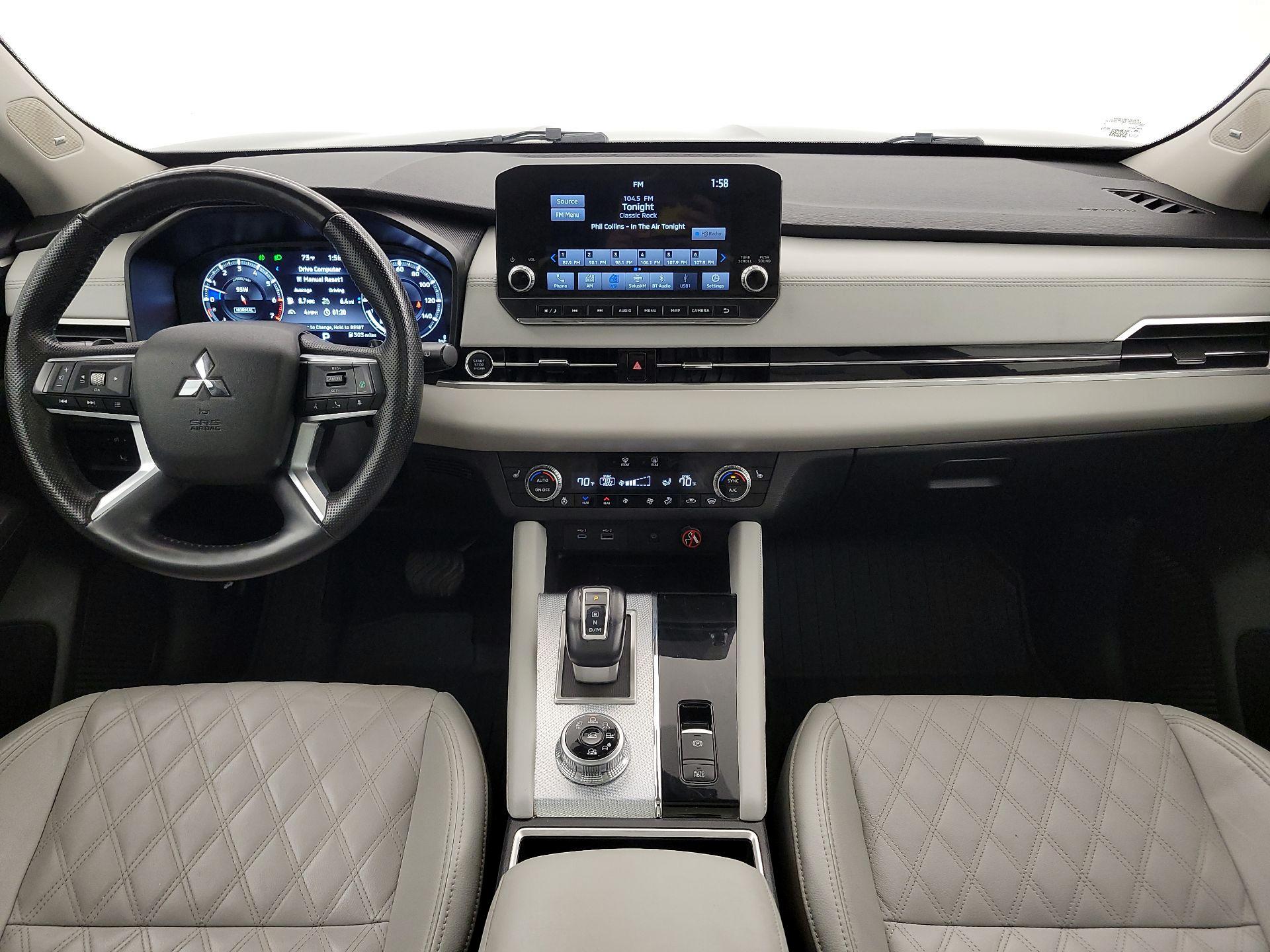 Thumbnail: 2024 Mitsubishi Outlander - 9