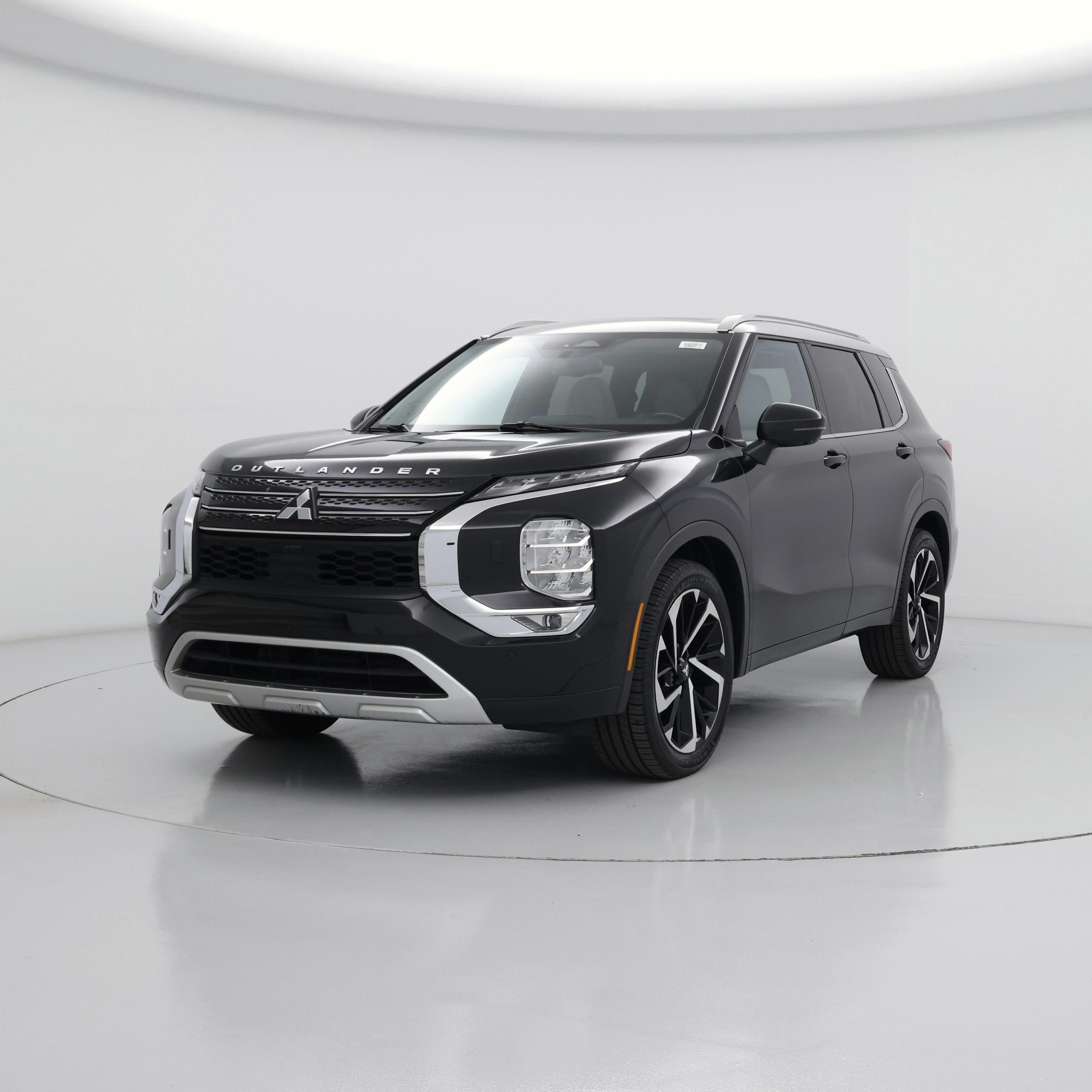 Thumbnail: 2024 Mitsubishi Outlander - 4