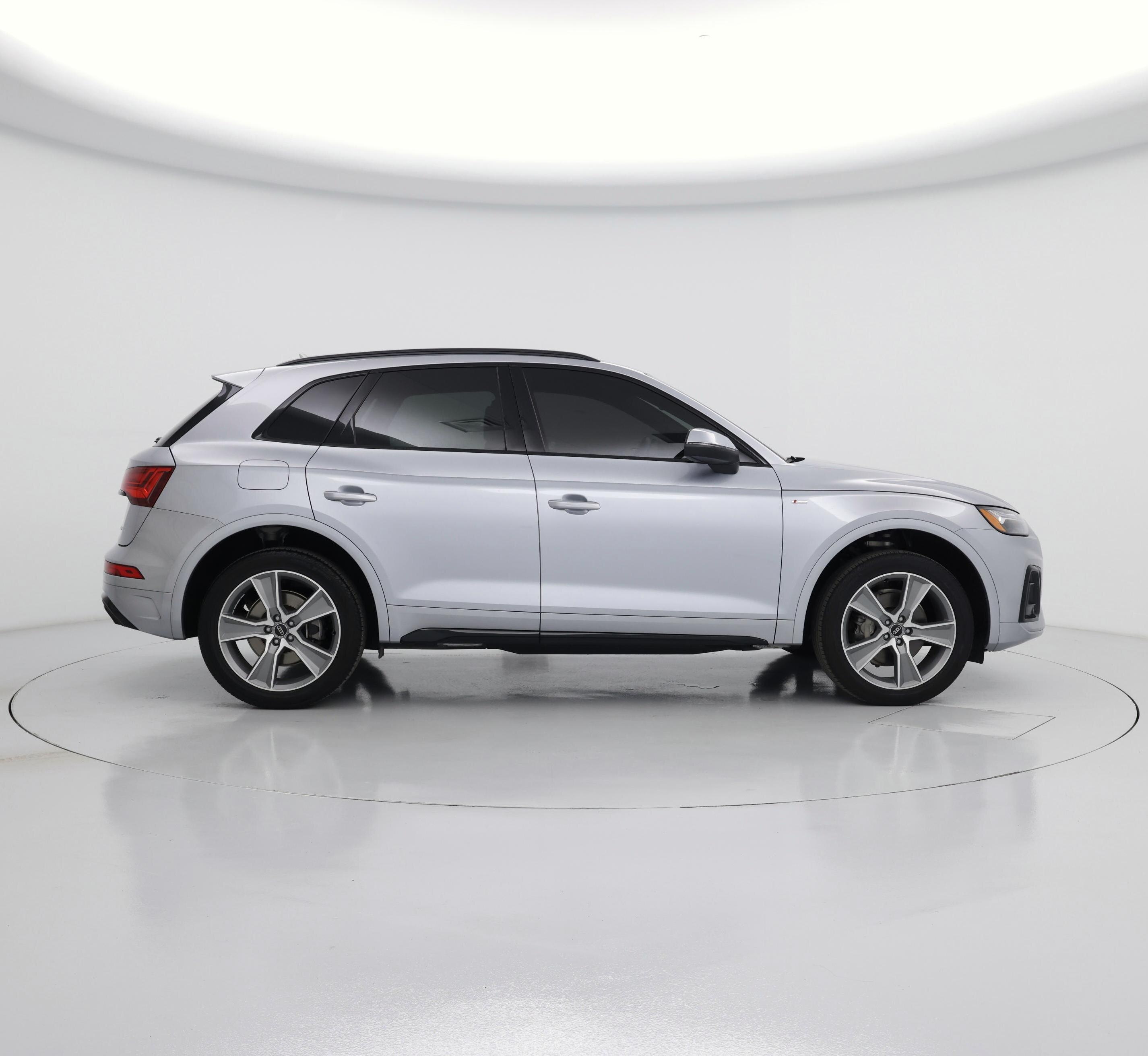 Thumbnail: 2025 Audi Q5 - 7
