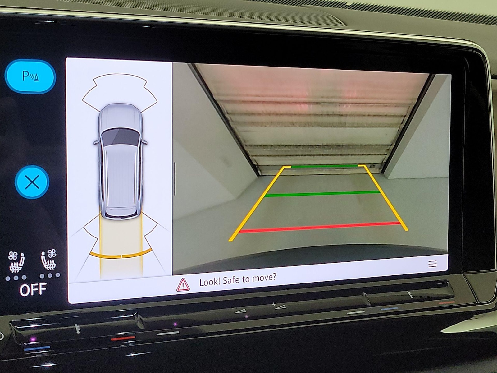 2025 Volkswagen Atlas SE w/Tech - Photo 15
