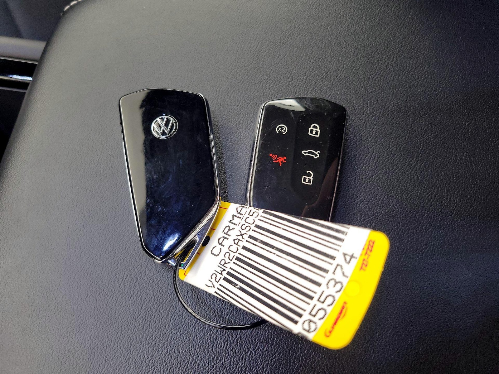2025 Volkswagen Atlas SE w/Tech - Photo 25