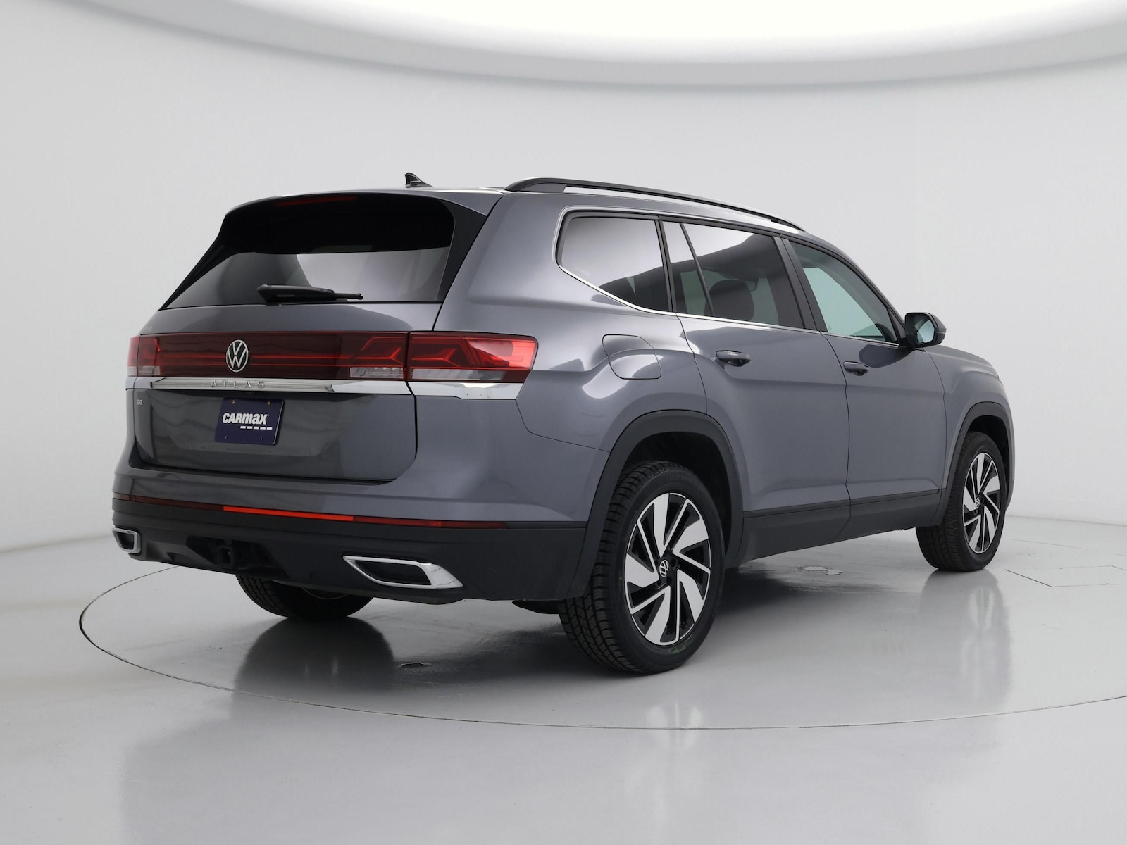 2025 Volkswagen Atlas SE w/Tech - Photo 9