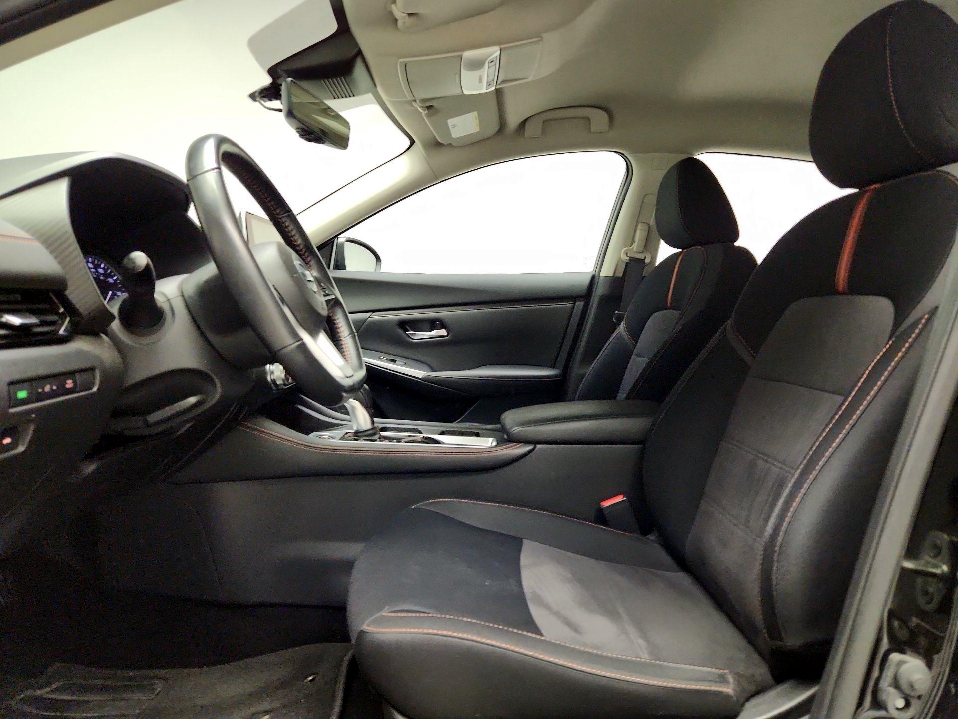 Thumbnail: 2022 Nissan Sentra - 9
