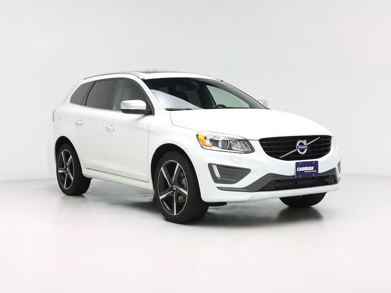 2016 Volvo XC60 T6 R-Design -
                  Naperville, IL