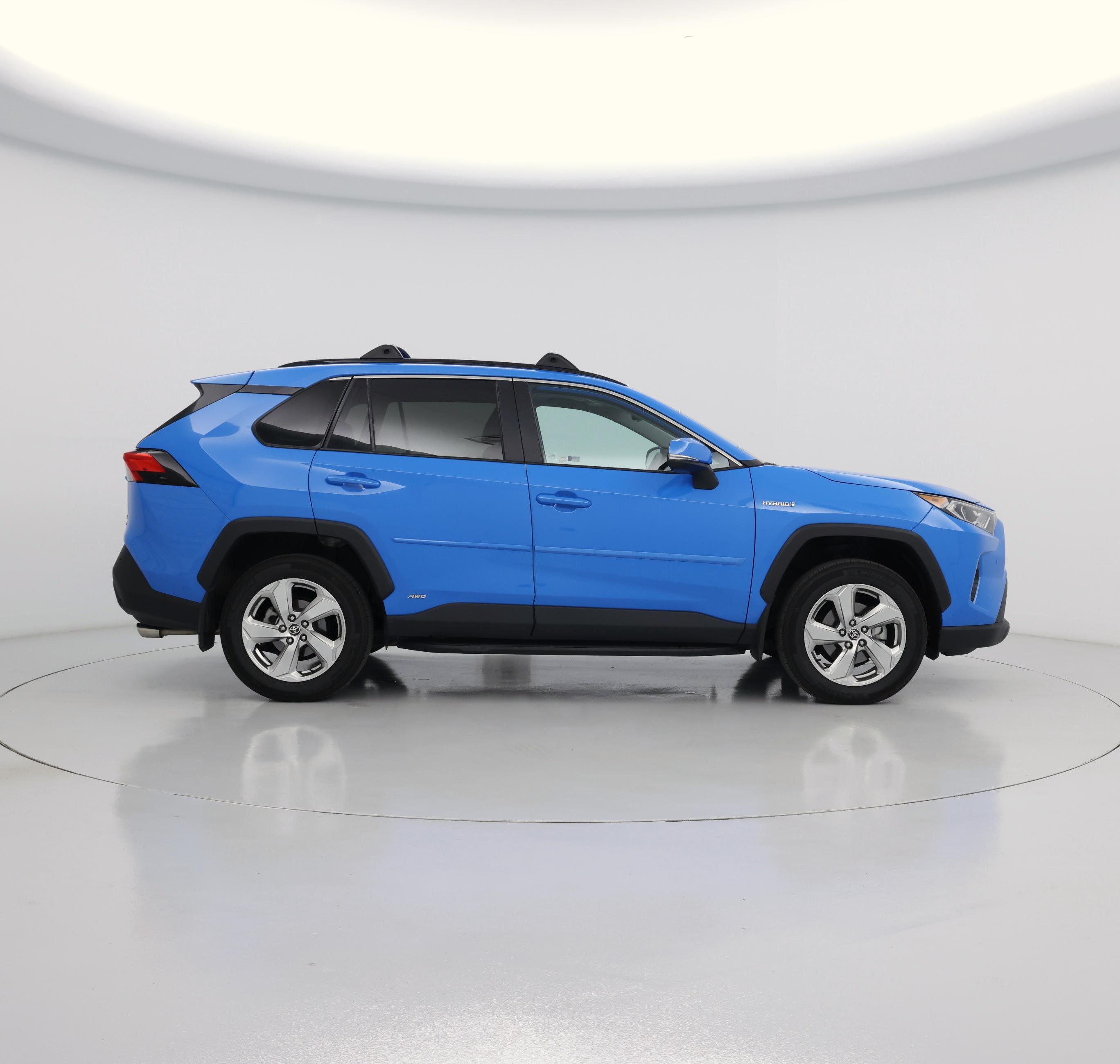 Thumbnail: 2021 Toyota RAV4 - 7